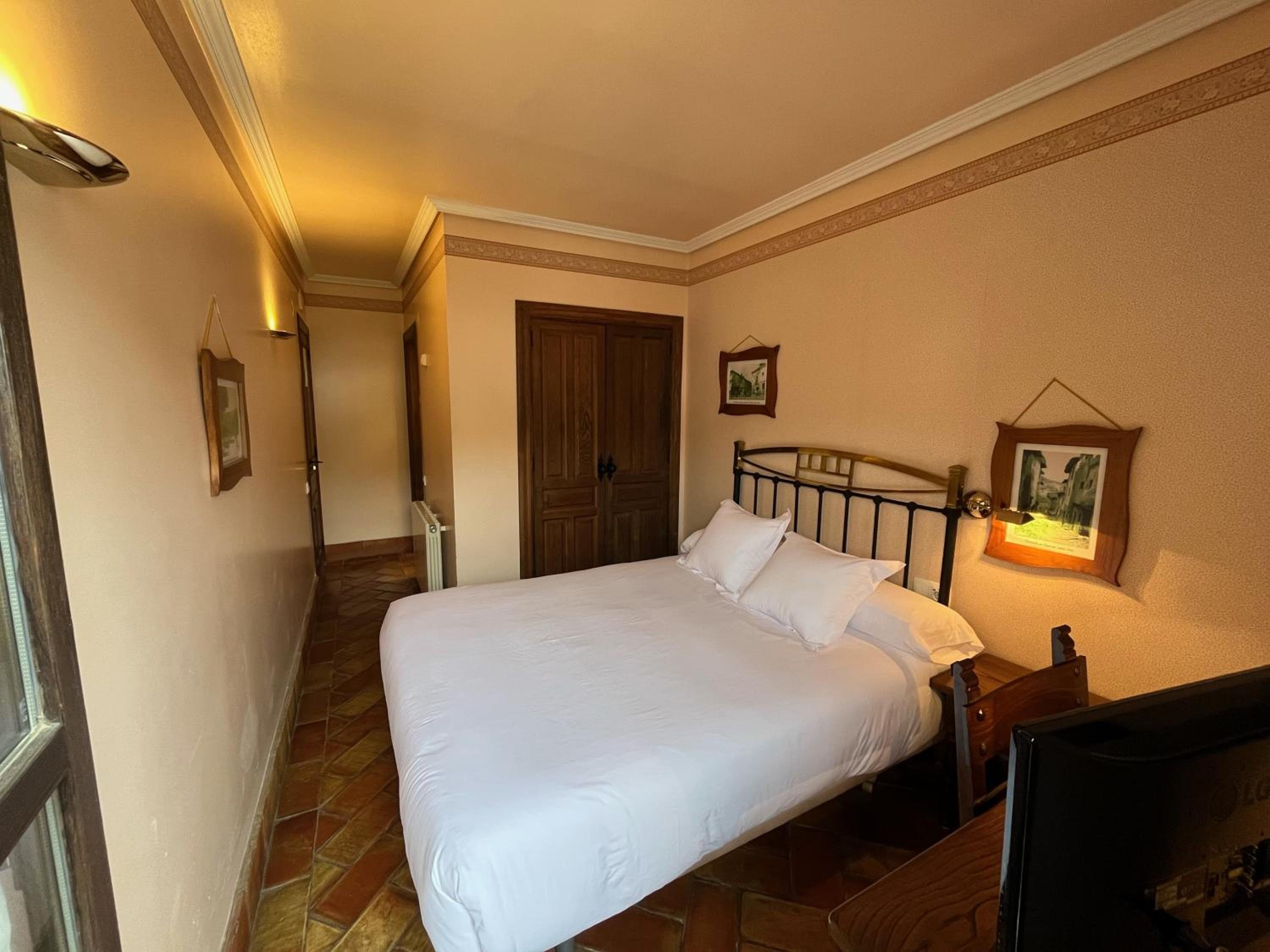Habitación Doble con Vista a la Montaña