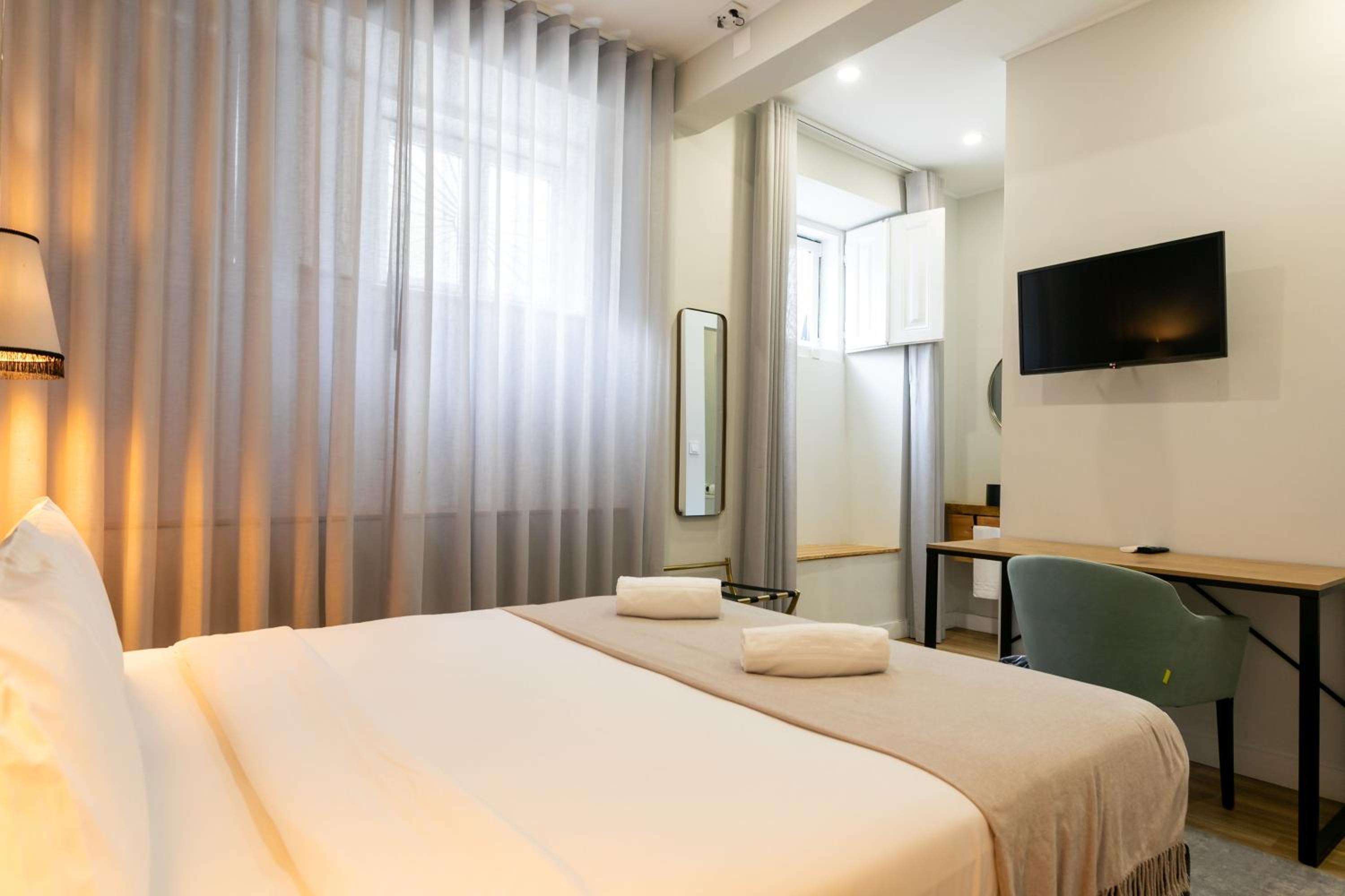 Standard Double Room - Photo 4