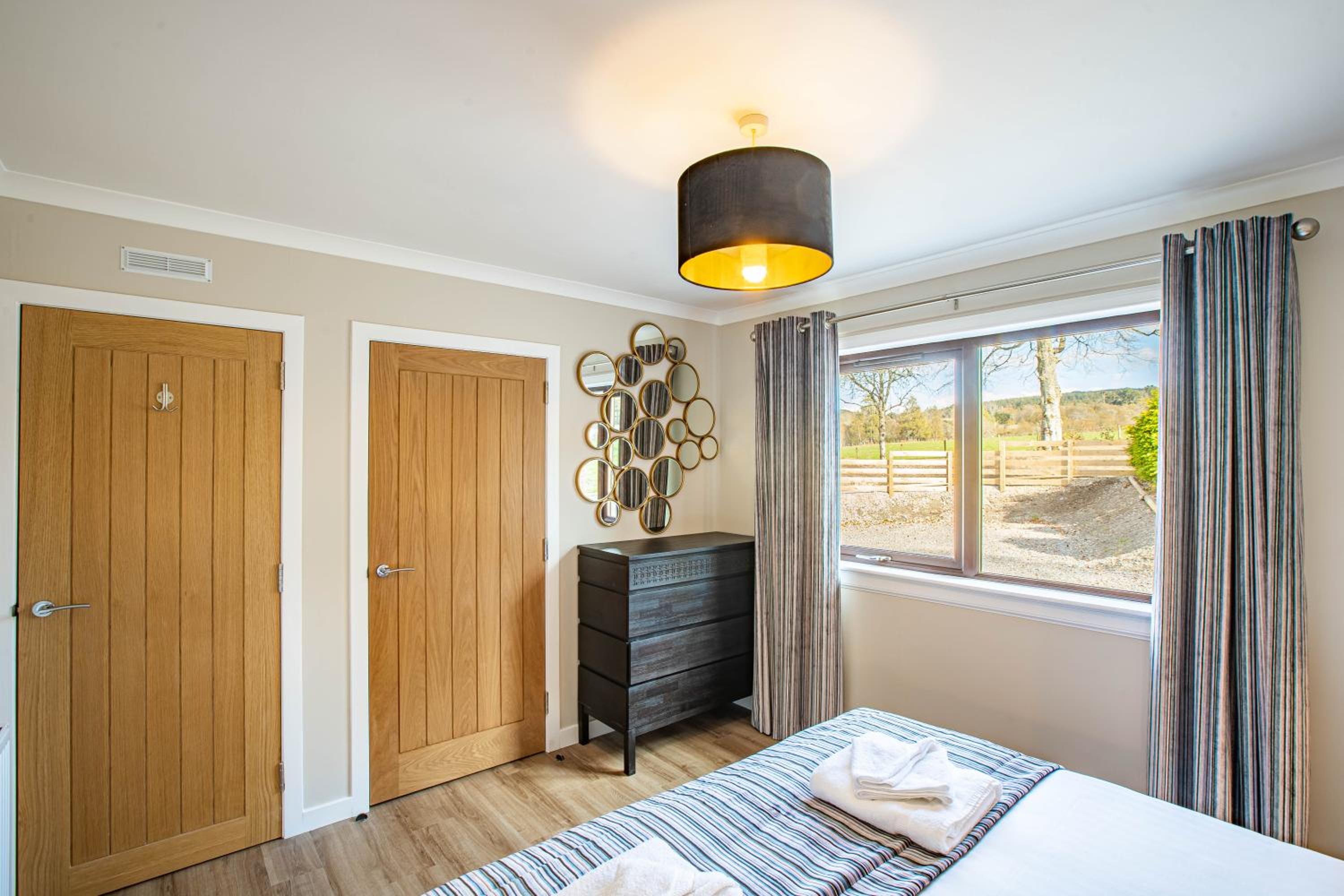 Three-Bedroom House photo 2