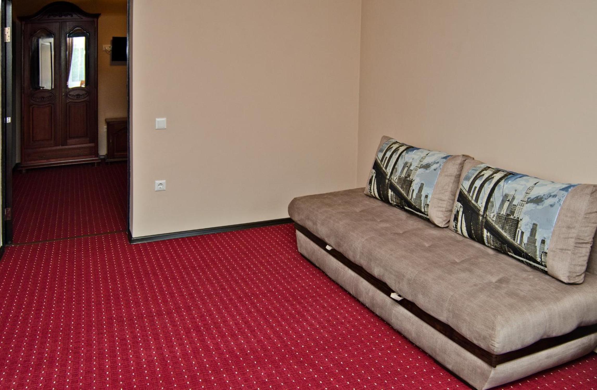 Two-Bedroom Suite photo 3