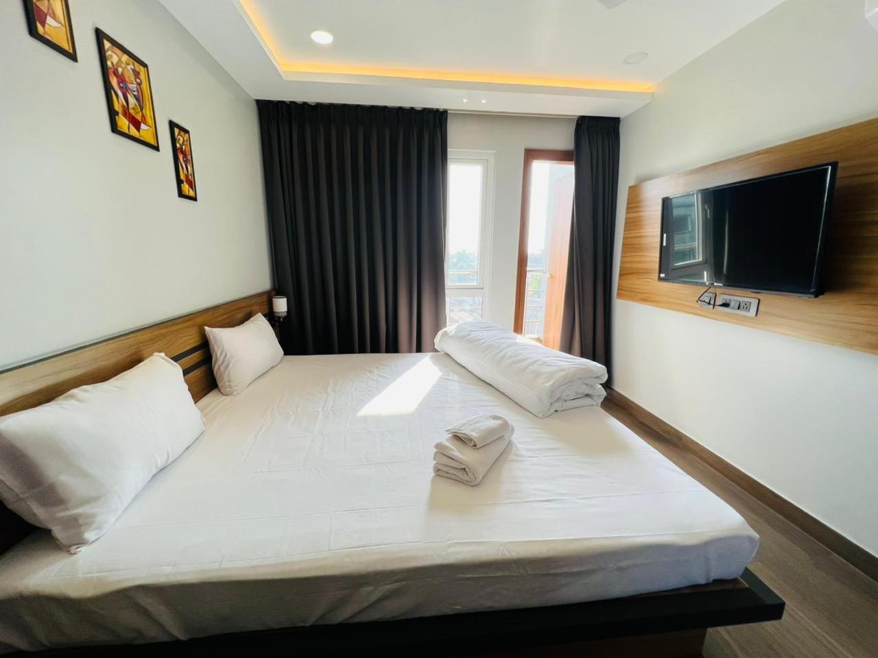 Deluxe Double Room with Balcony