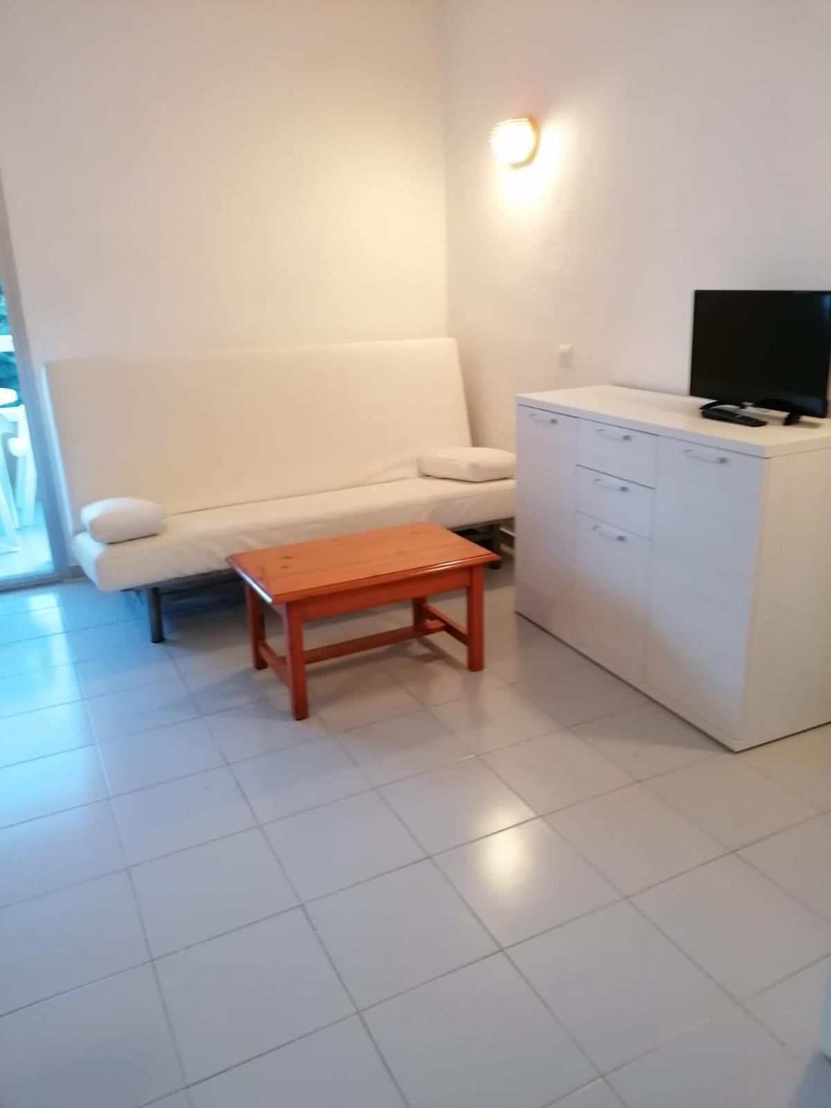 Apartamento de una habitación (2-3 adultos) con vista al mar