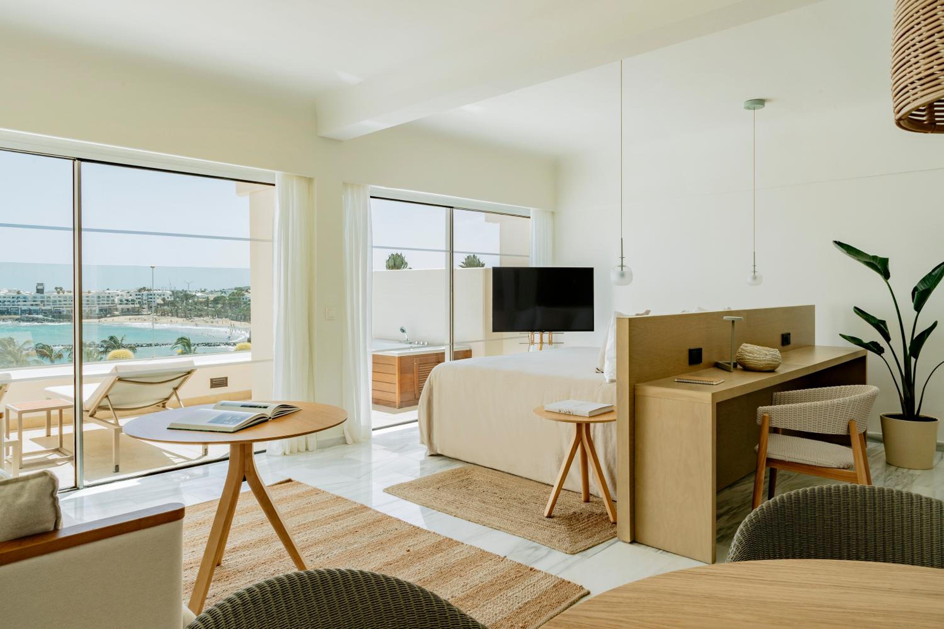 La Suite Junior en la Reserva con Jacuzzi frente al mar