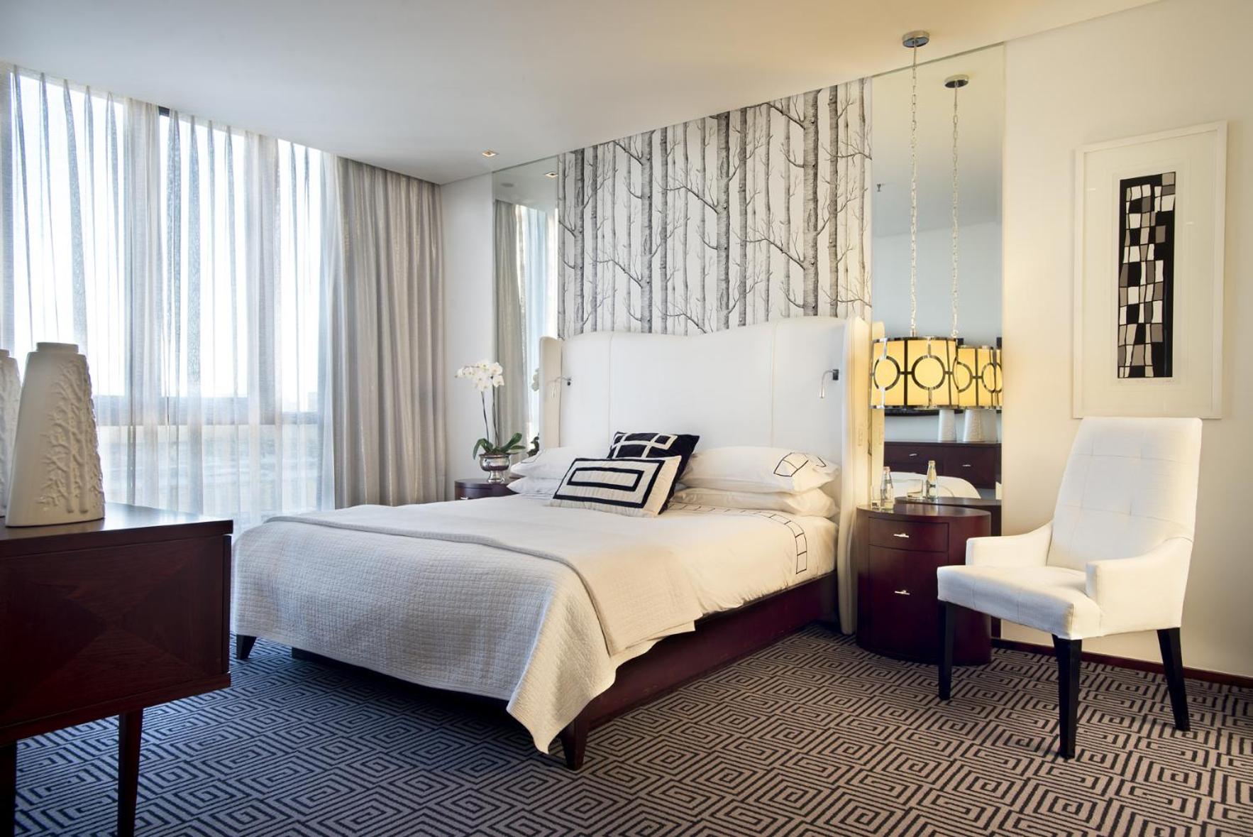 Junior King Suite