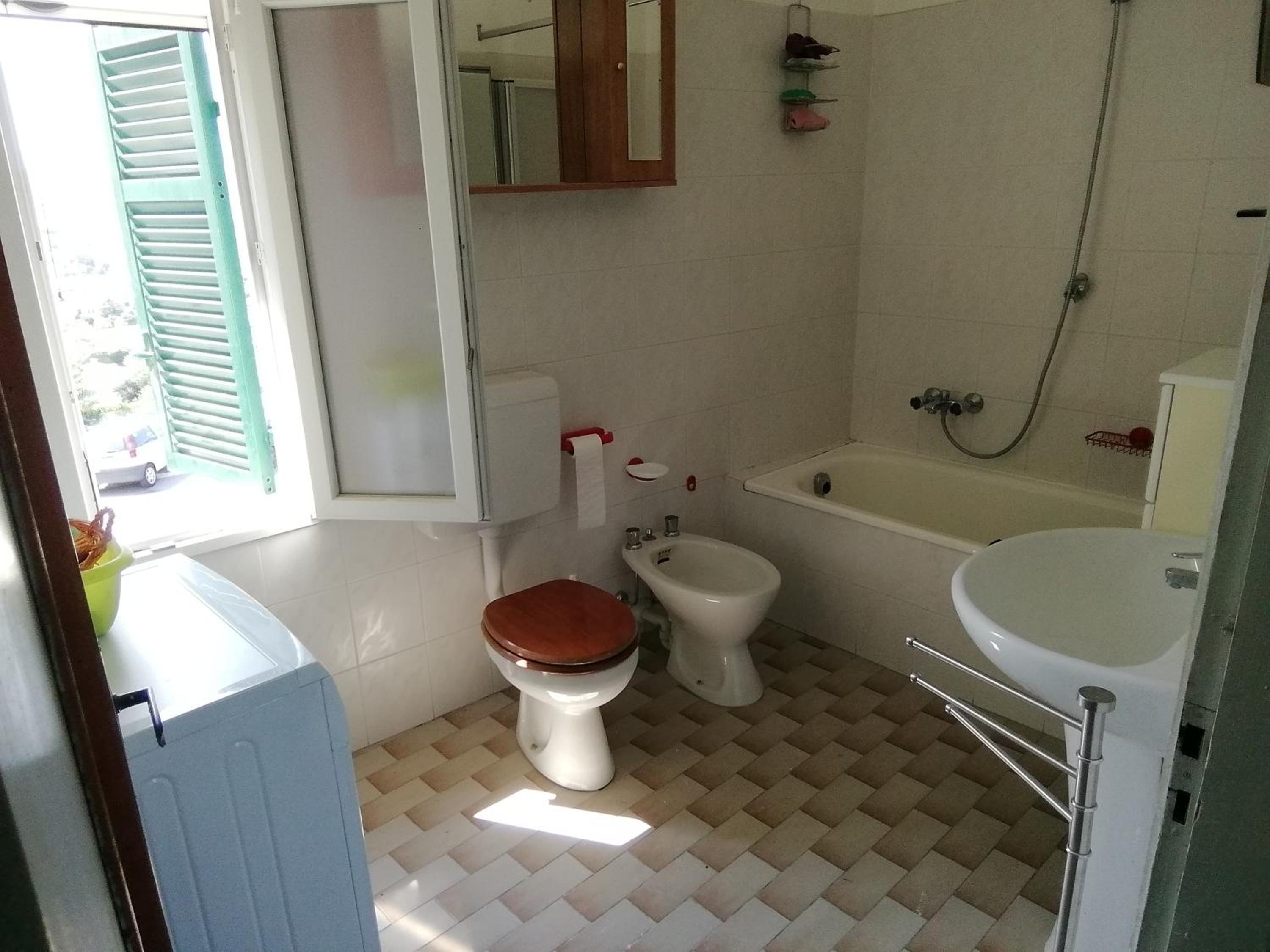 Three-Bedroom House photo 3