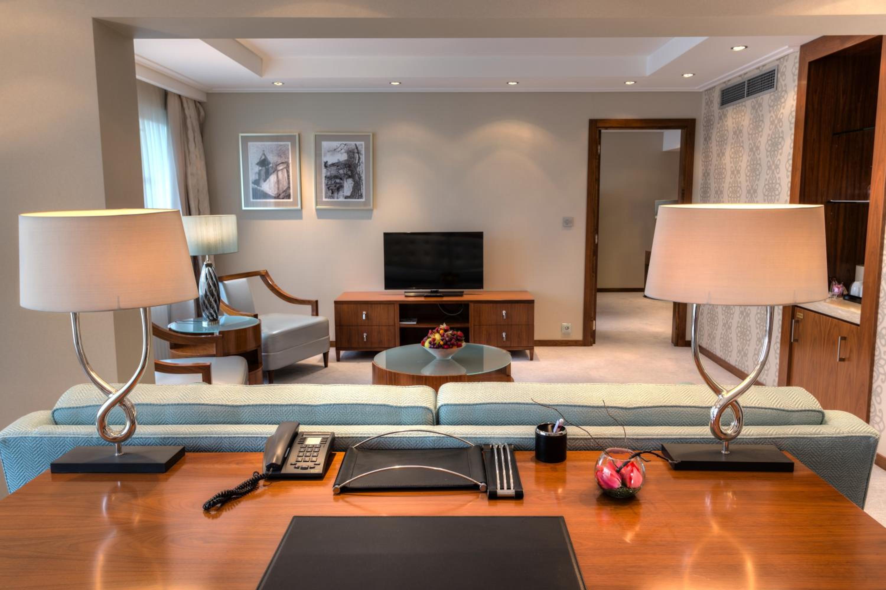 One-Bedroom King Suite - Photo 2