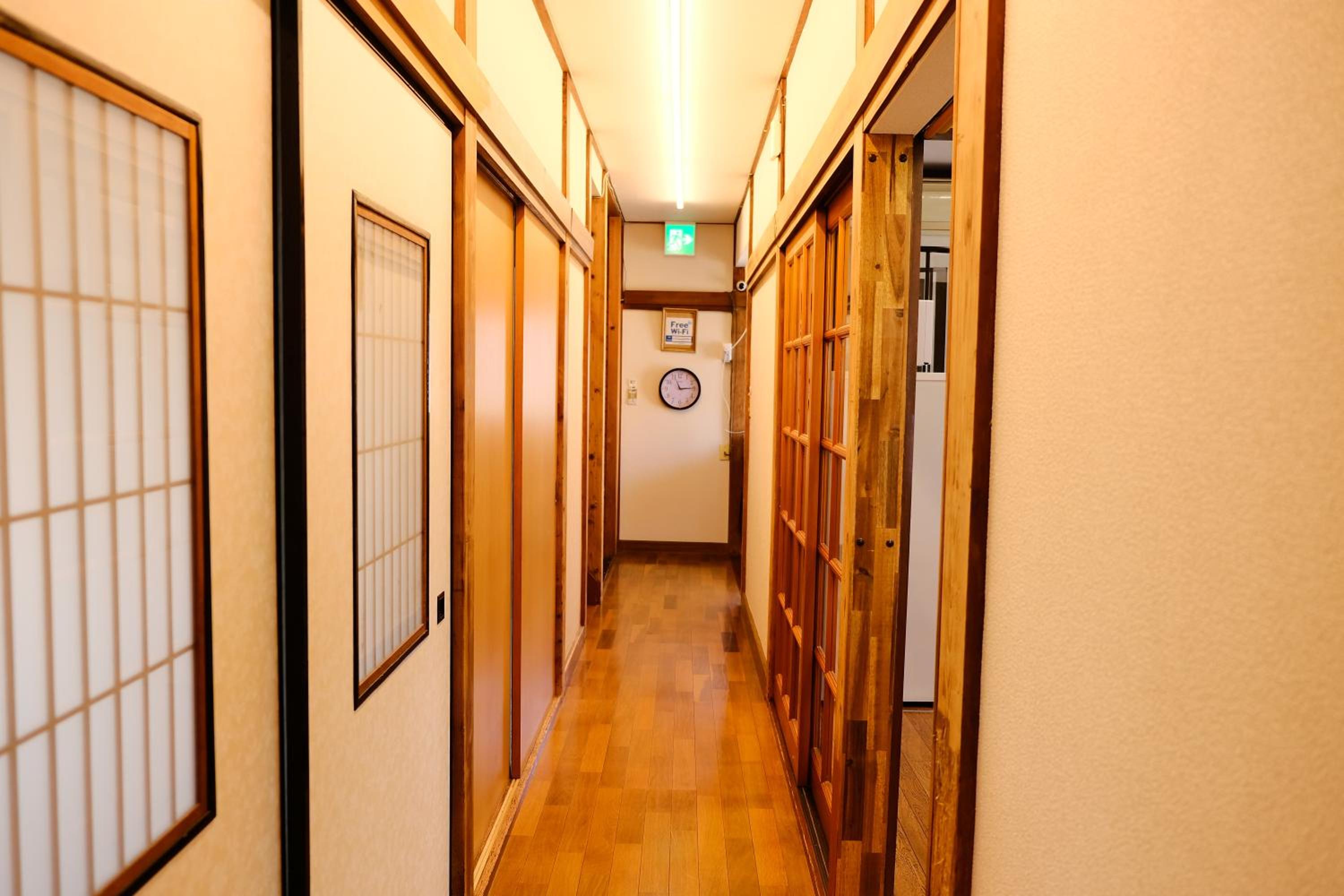 Family Room with Private Bathroom photo 1