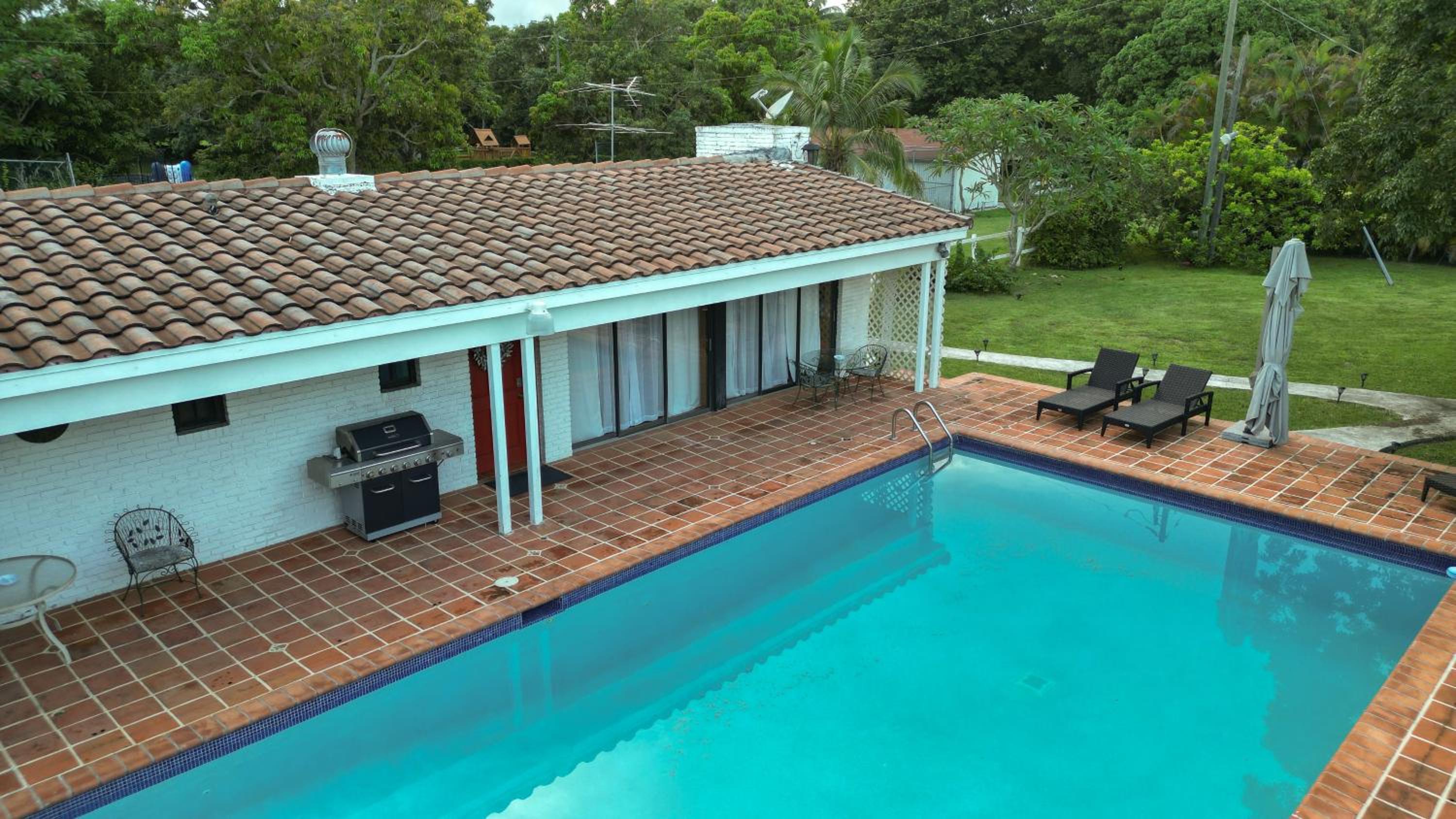 One-Bedroom House photo 3