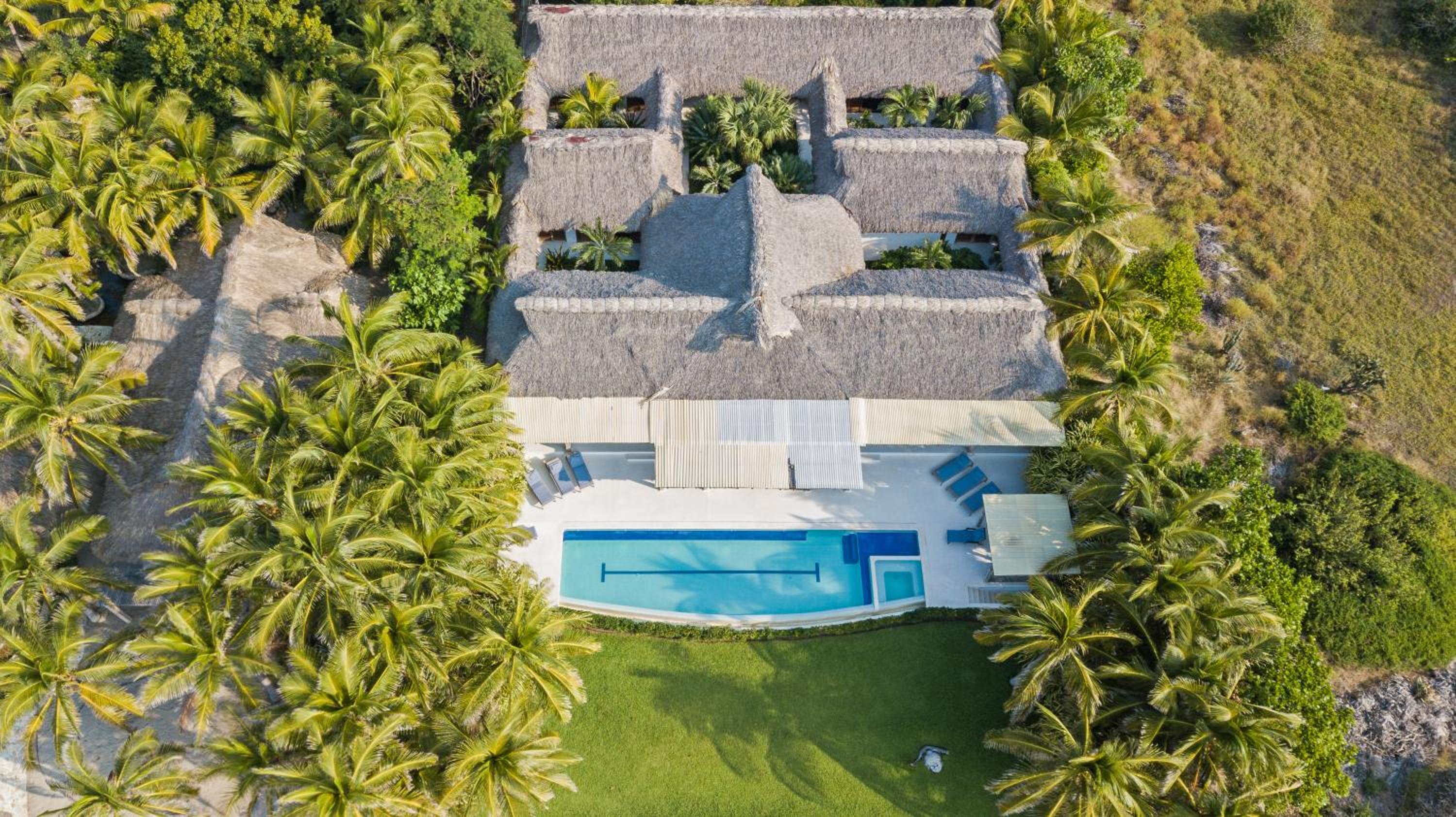 Villa photo 3