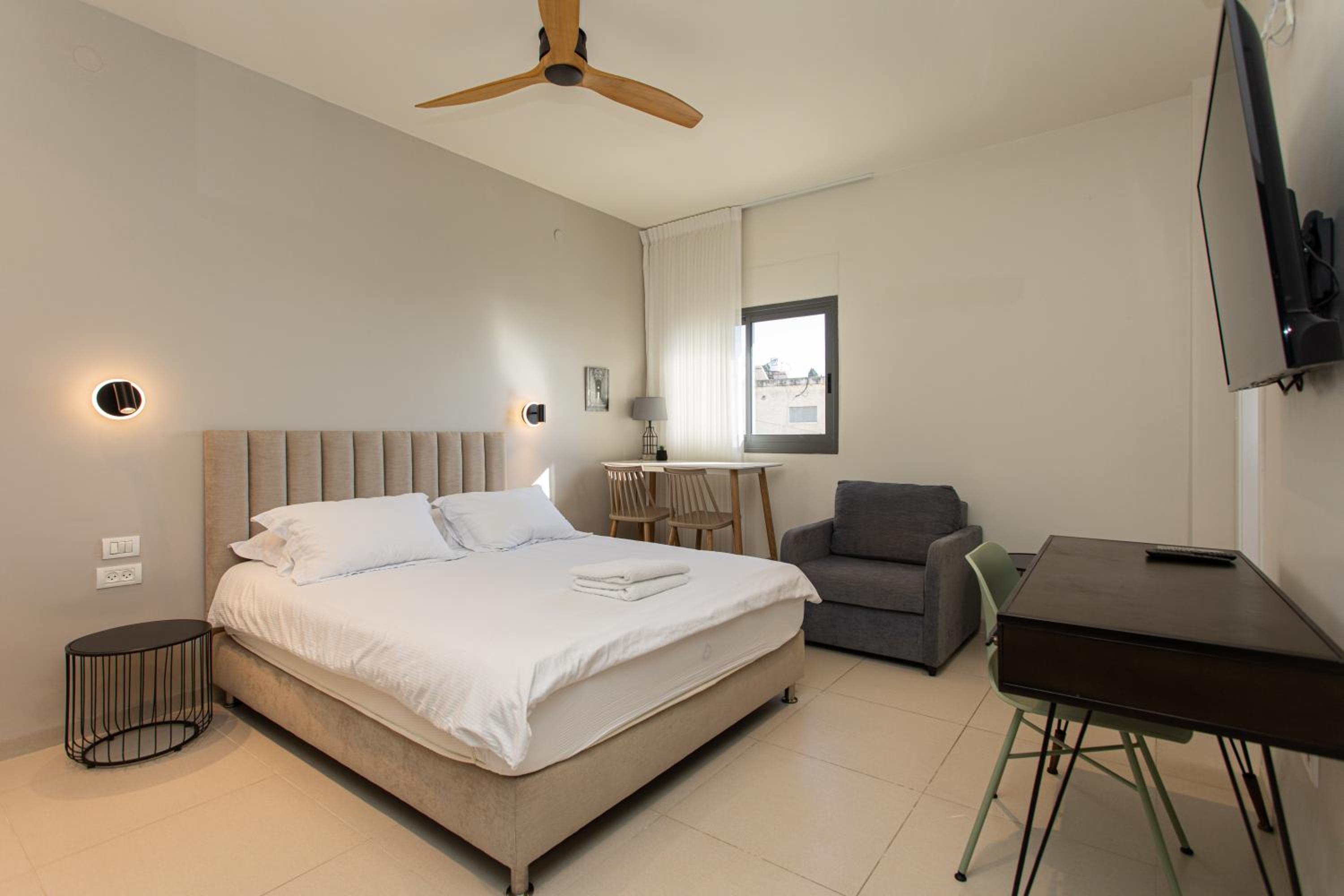 Studio Apartment with Sea View photo 1
