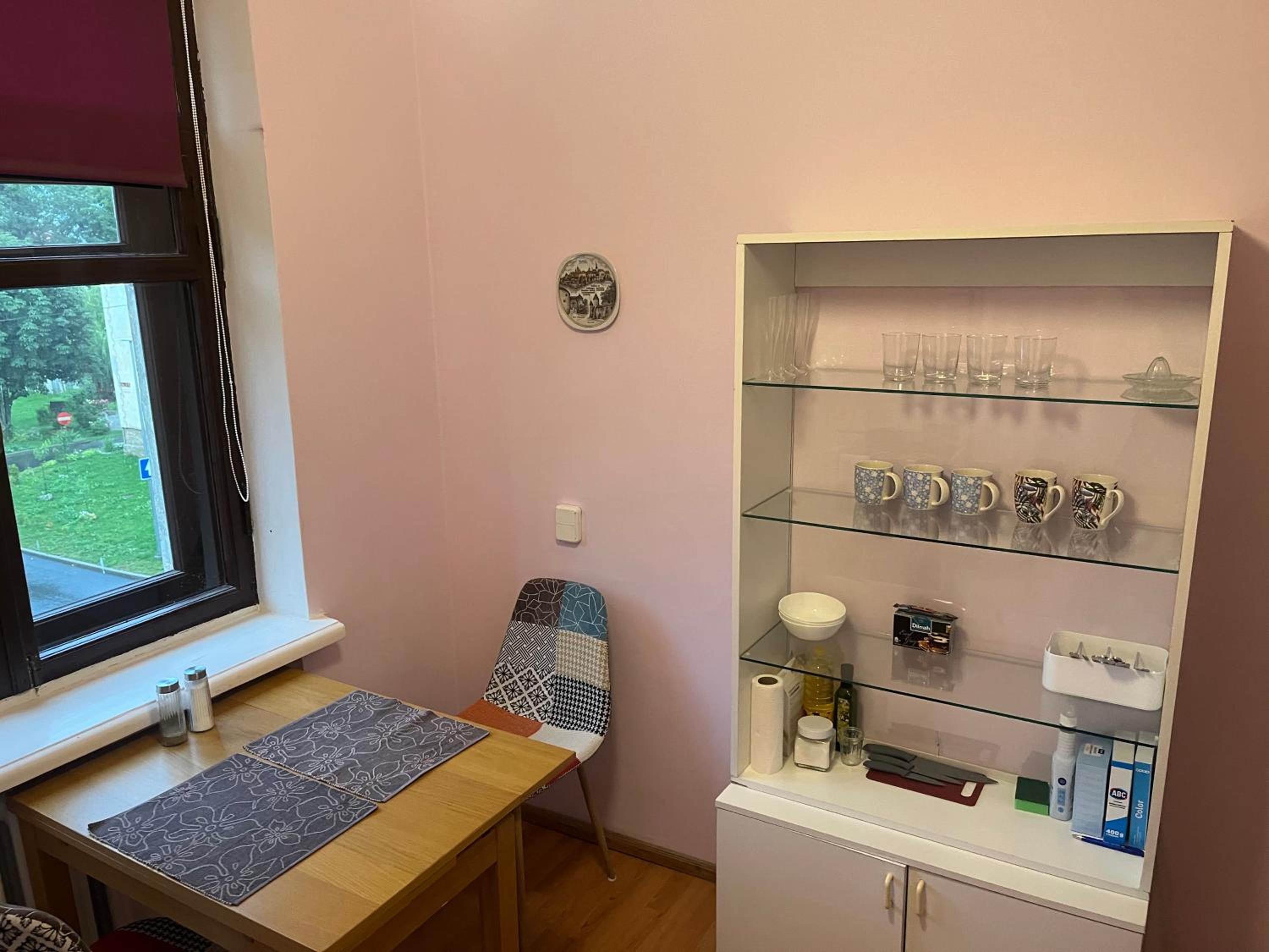 One-Bedroom Apartment photo 2