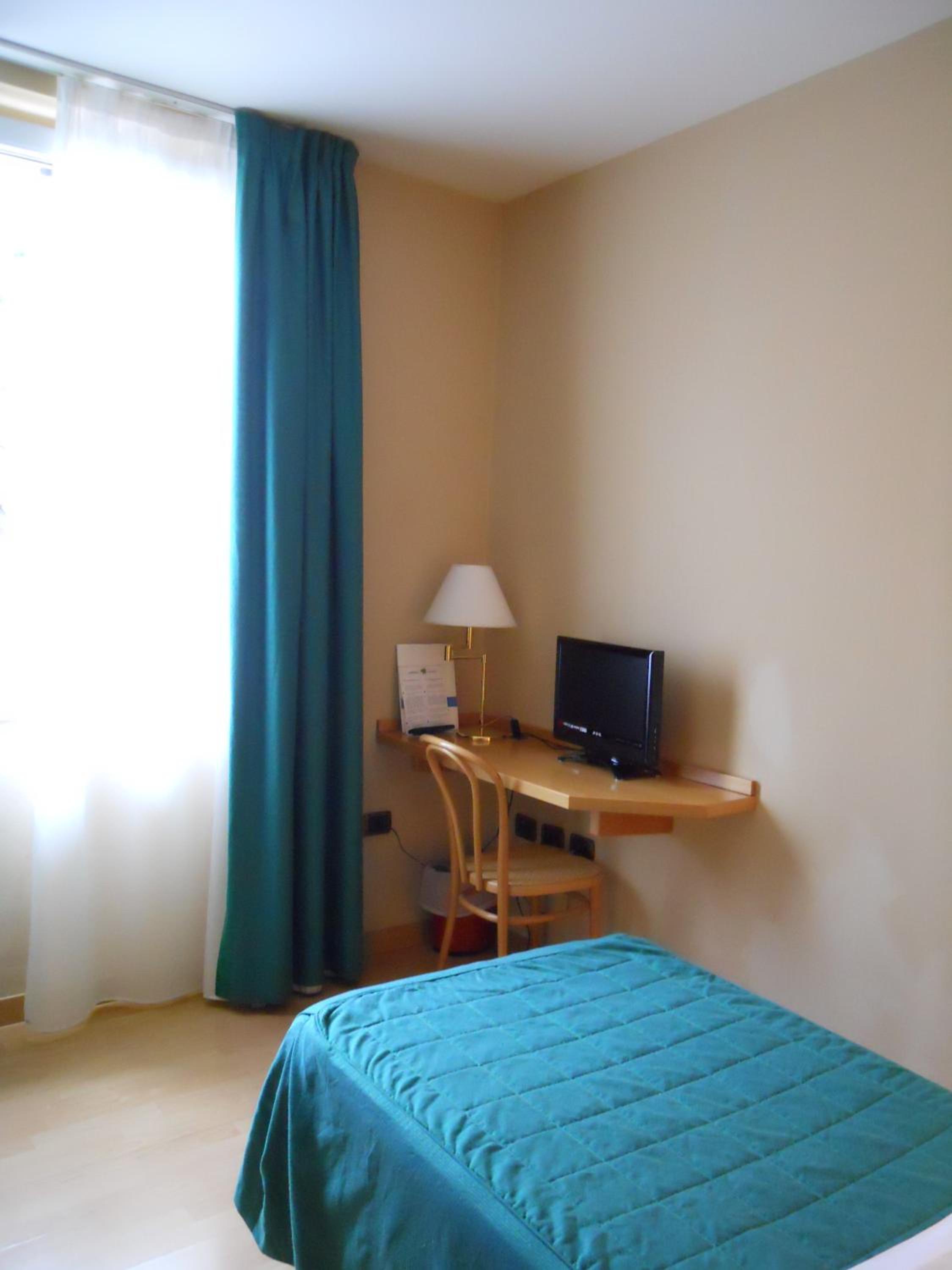 Single Room photo 2