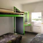 Triple Room (3 single beds) with Shared Bathroom photo 1