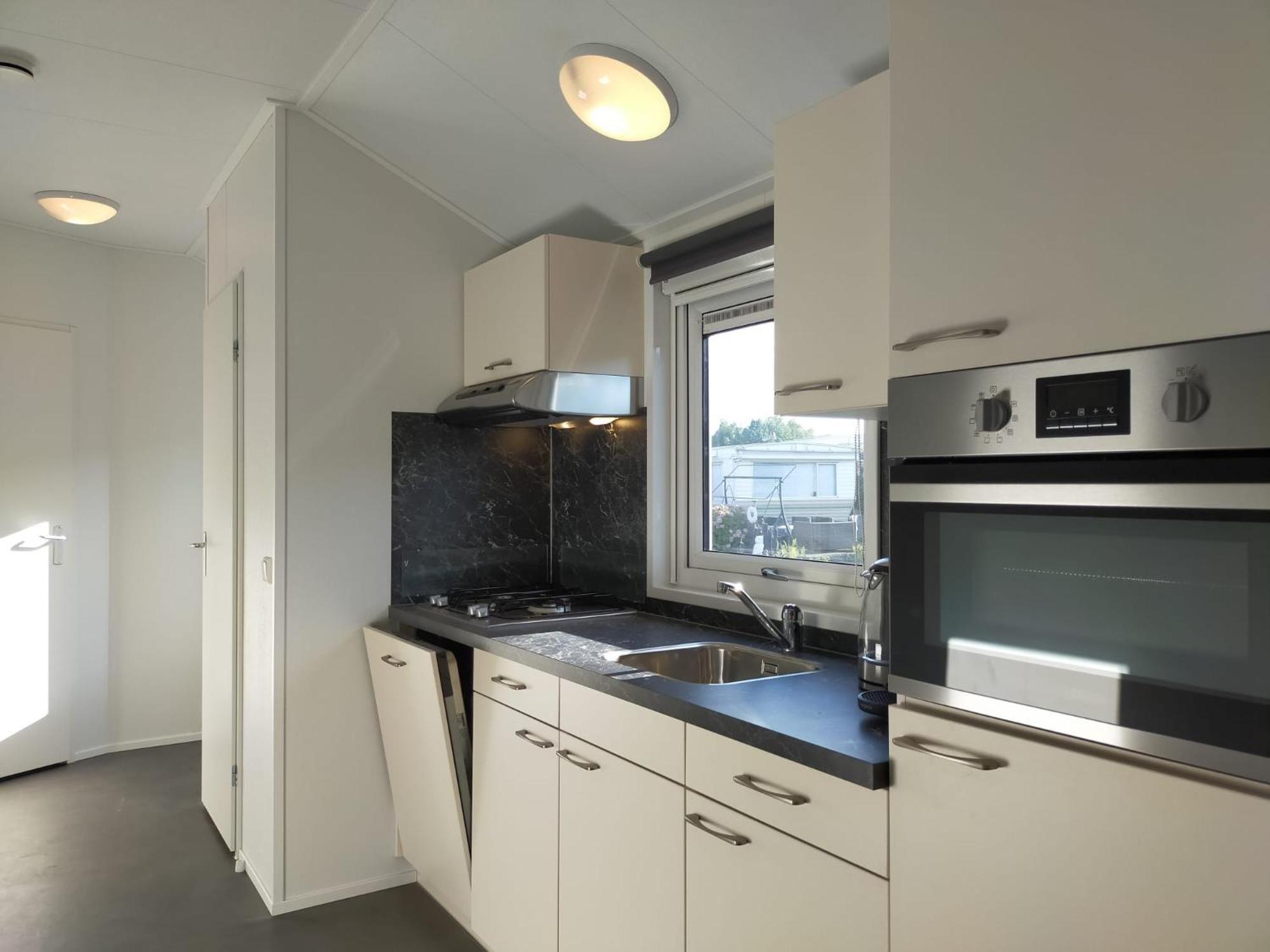 Three-Bedroom Chalet - Photo 10