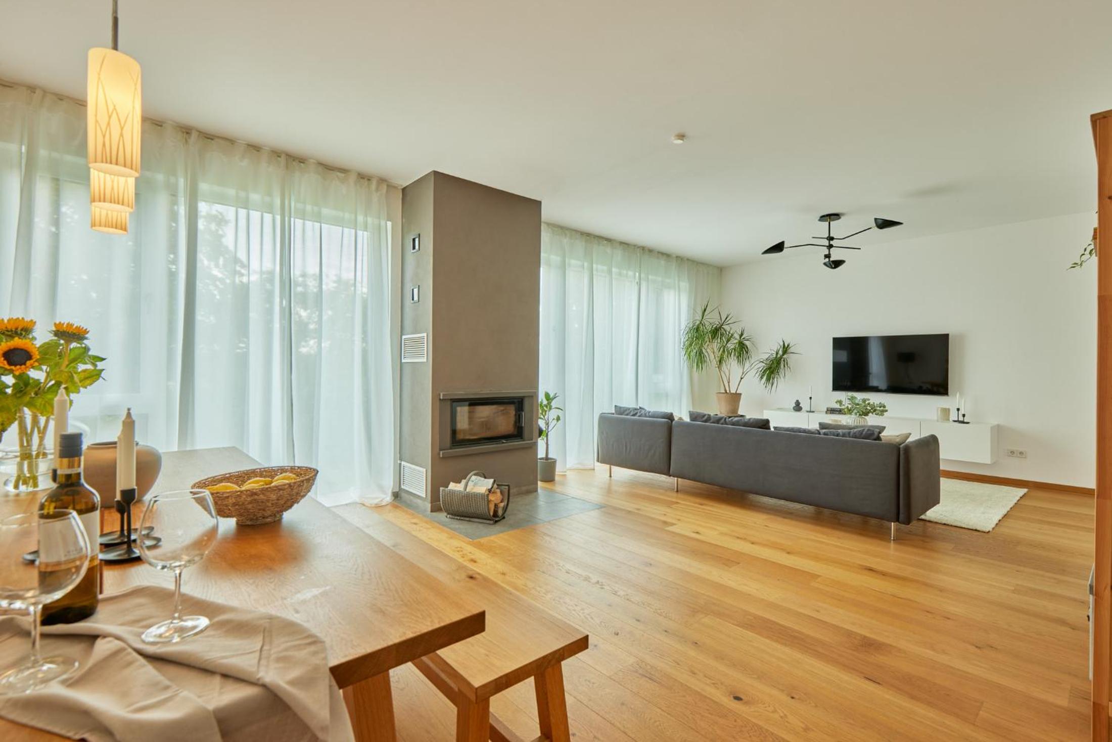 Three-Bedroom Villa photo 2