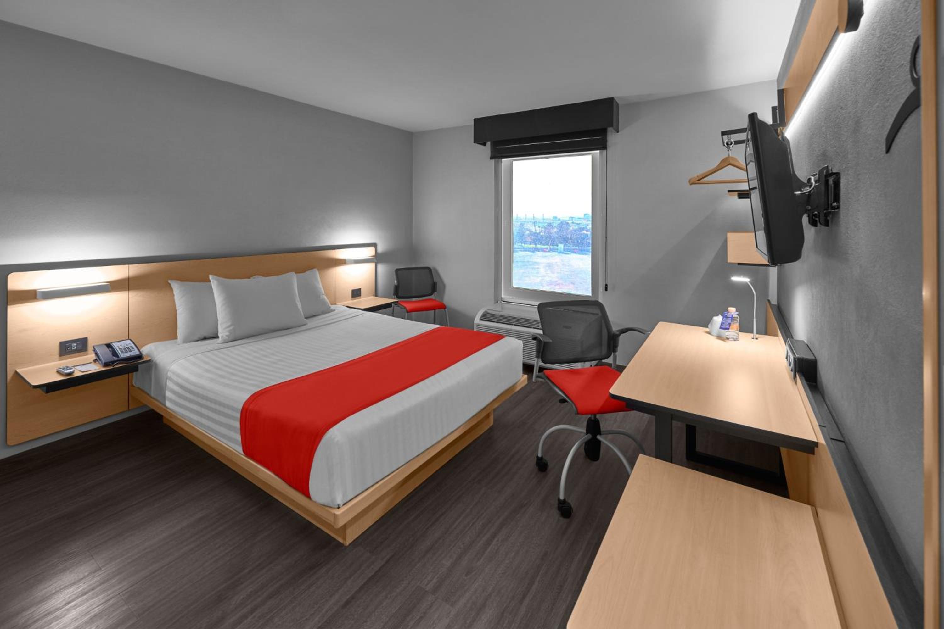 Queen Room - Photo 2
