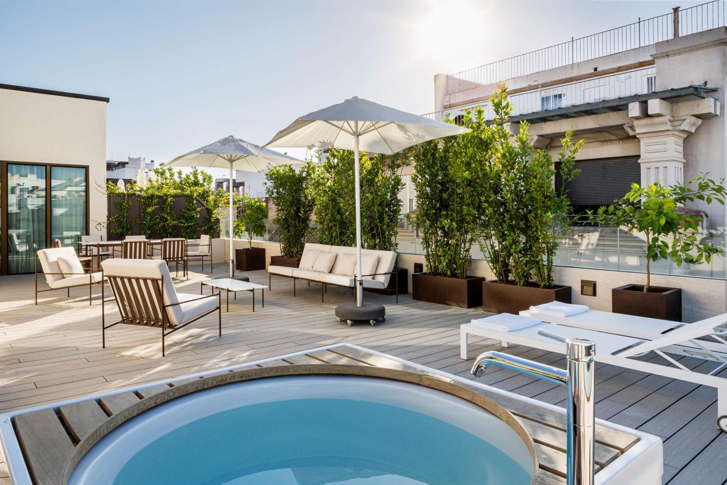 Presidential Suite with Terrace and Hot Tub