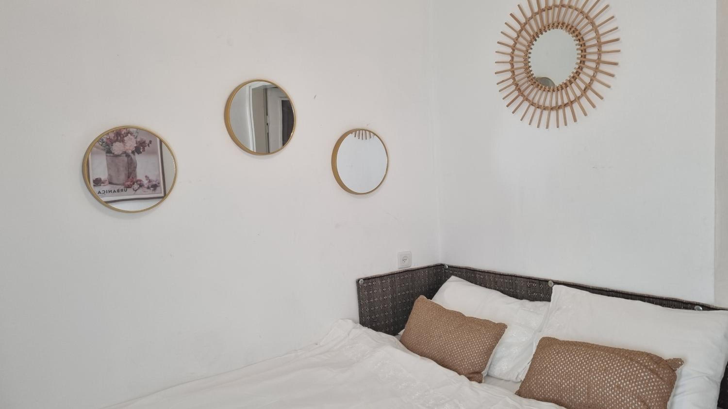 Apartment photo 2