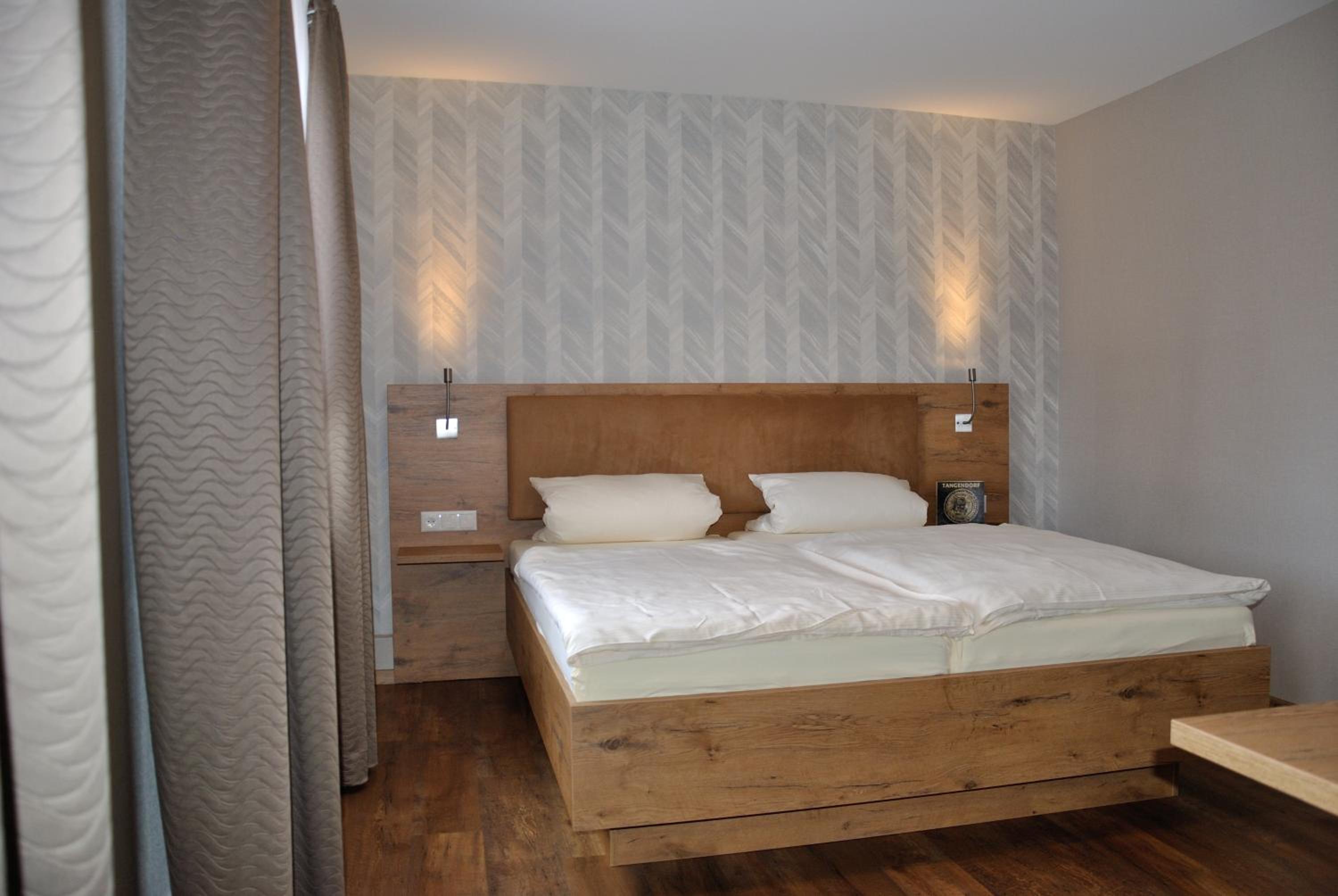 Standard Double Room - Photo 3