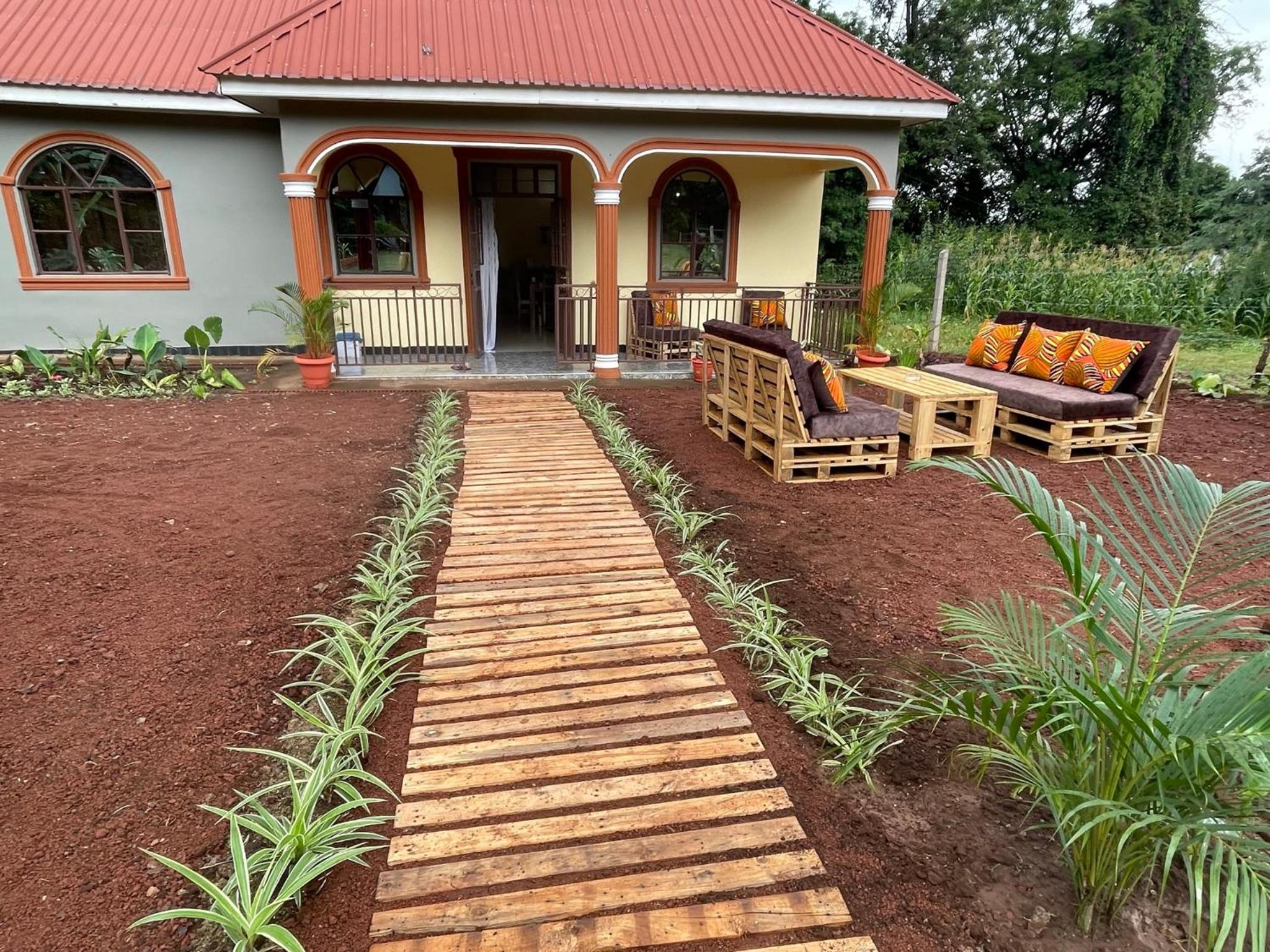 Single Room with Shared Shower and Toilet