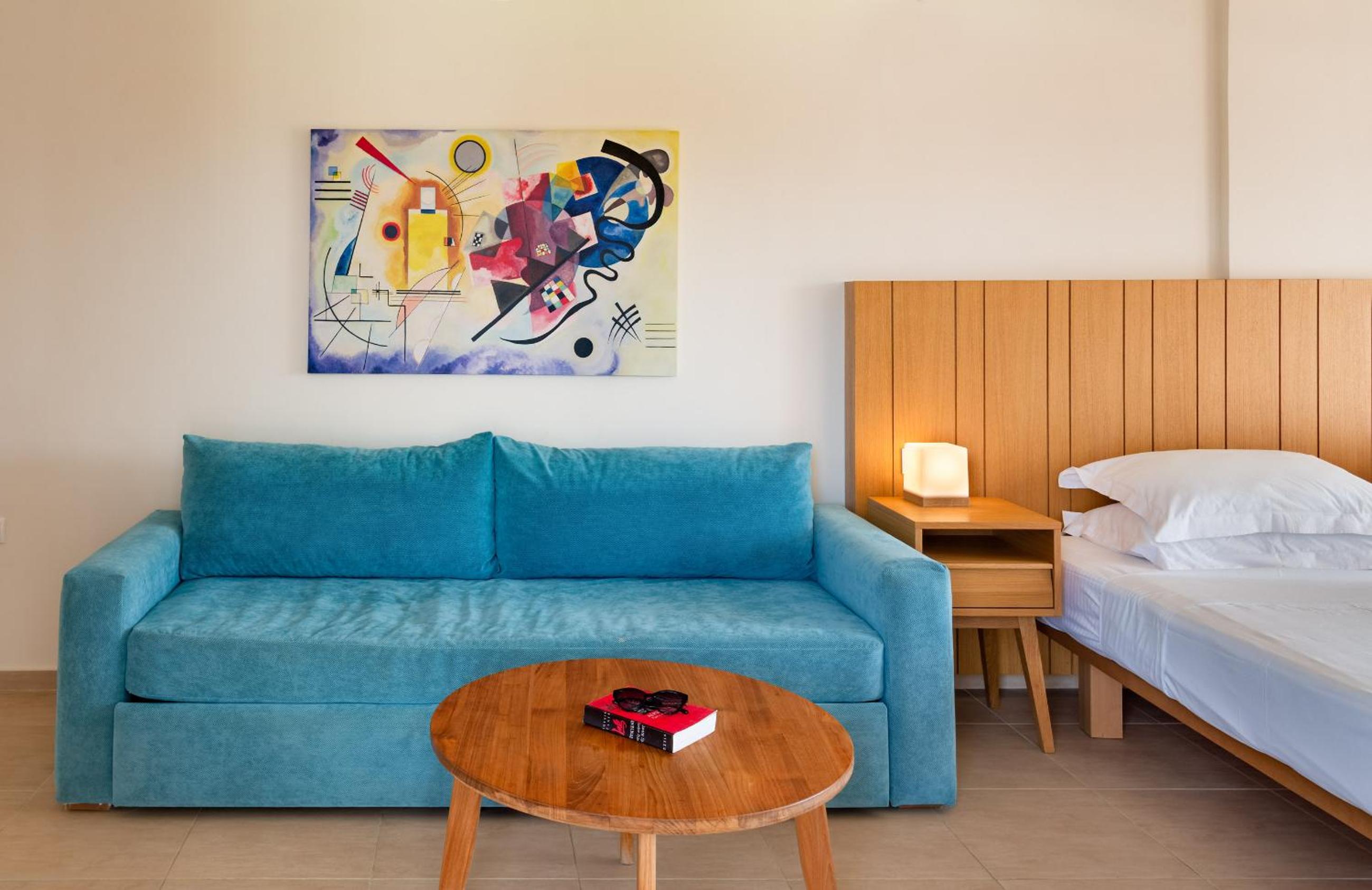 Deluxe Family Room with Sea View - Photo 9