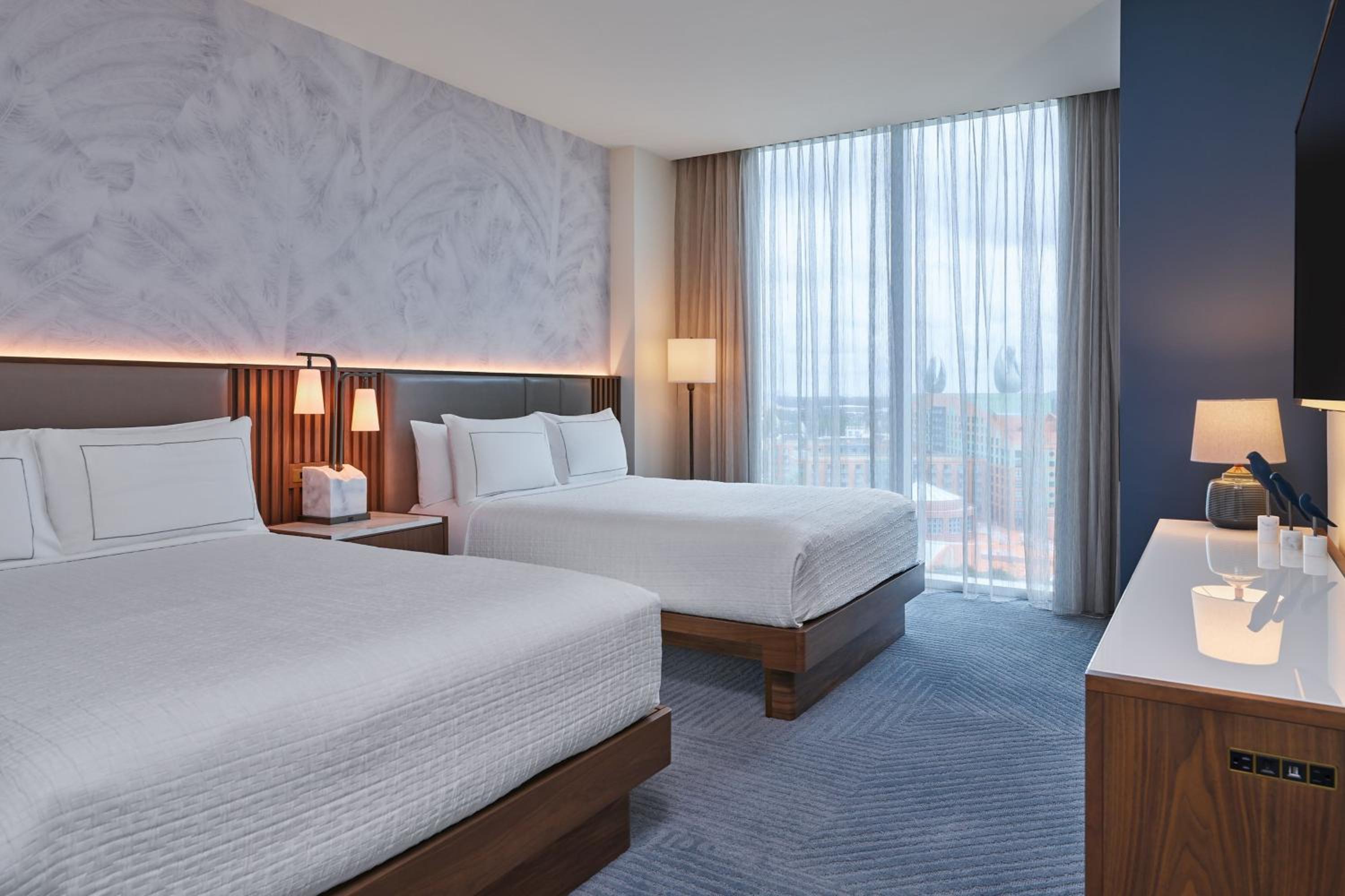 Traditional Queen Room with Two Queen Beds and Adapted Tub - Mobility and Hearing Accessible (Includes Early Entry To Disney Theme Parks)