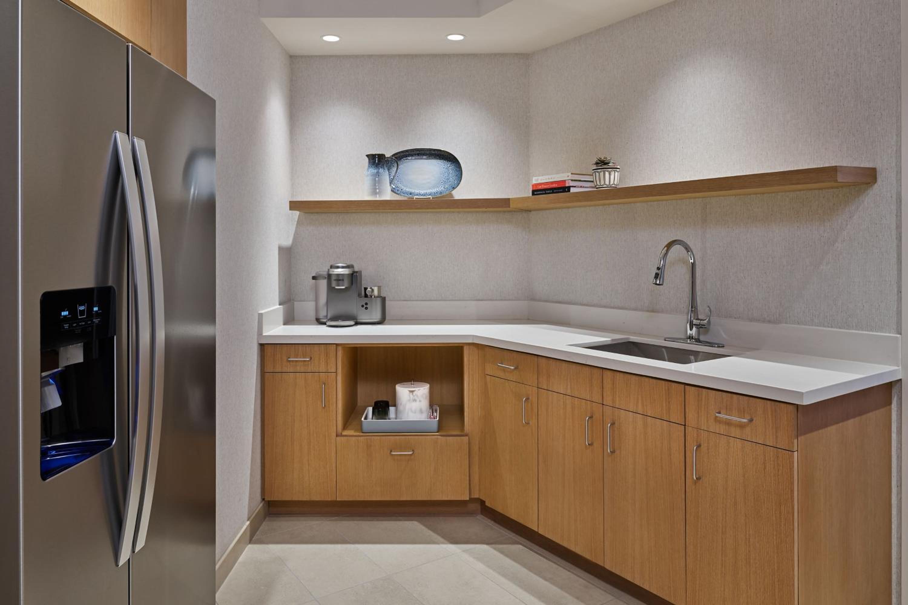 Presidential, 1 Bedroom Suite, 1 King, Sofa bed, Epcot view (Includes Early Entry To Disney Theme Parks)