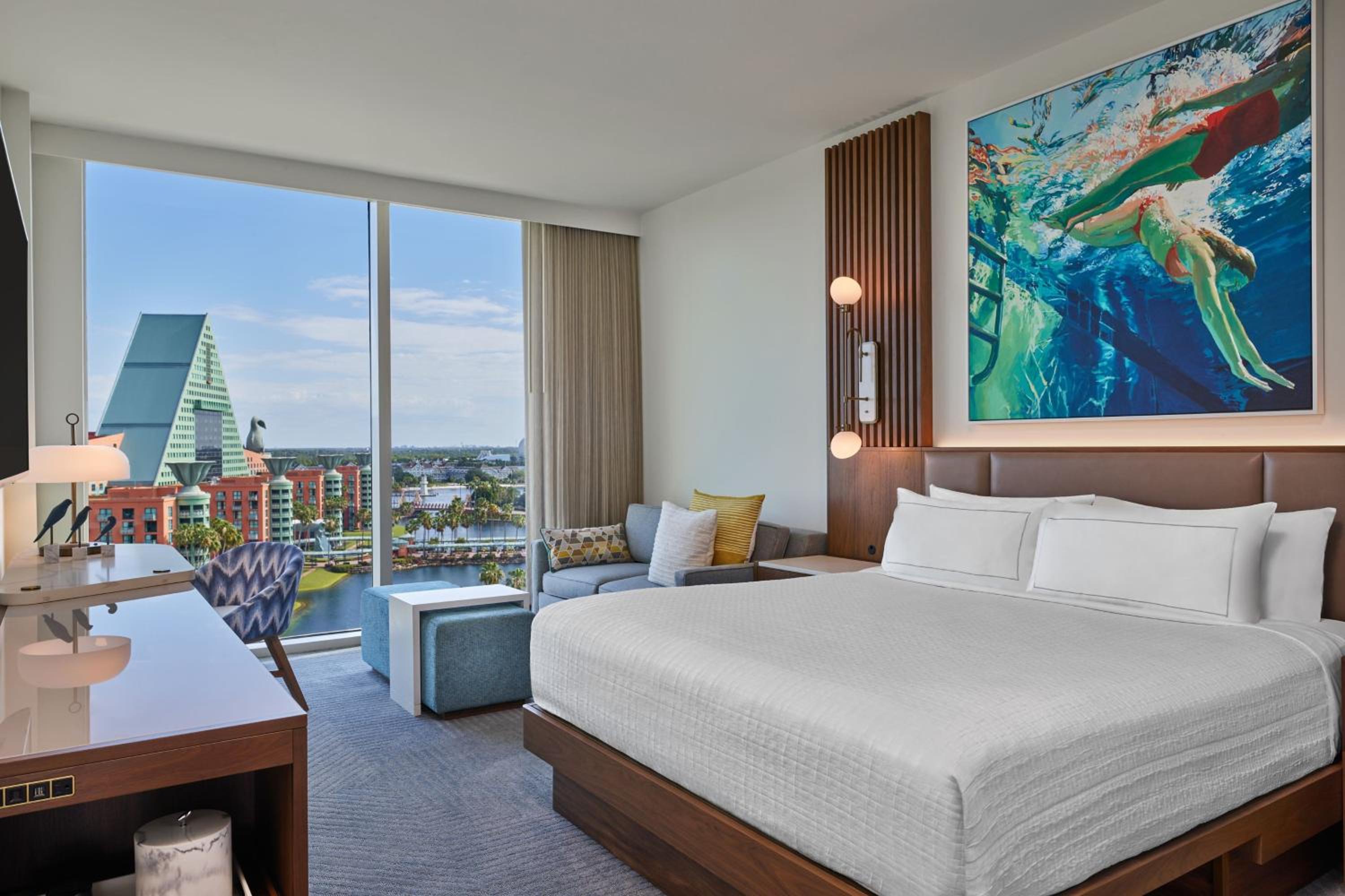 Traditional Epcot View, Guest room, 1 King, Sofa bed (Includes Early Entry To Disney Theme Parks)
