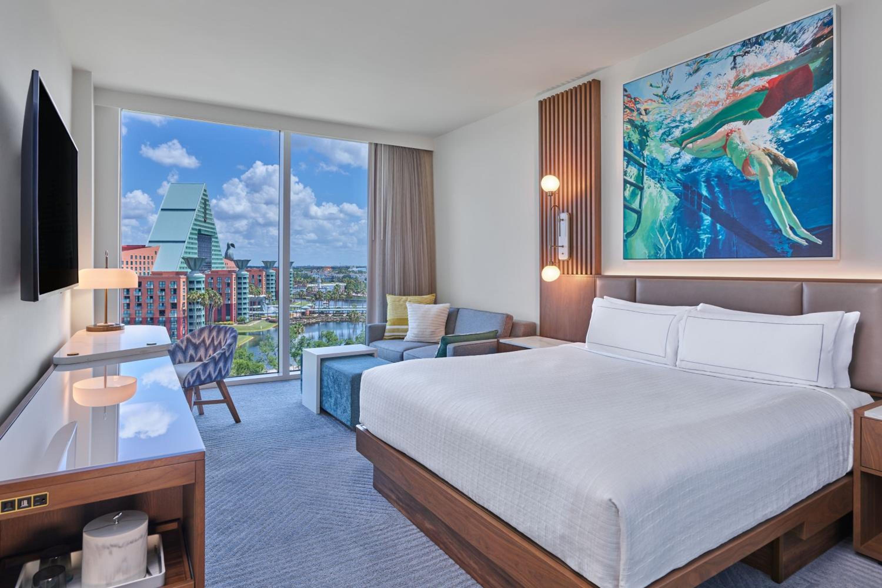Traditional Epcot View, Guest room, 1 King, Sofa bed (Includes Early Entry To Disney Theme Parks)