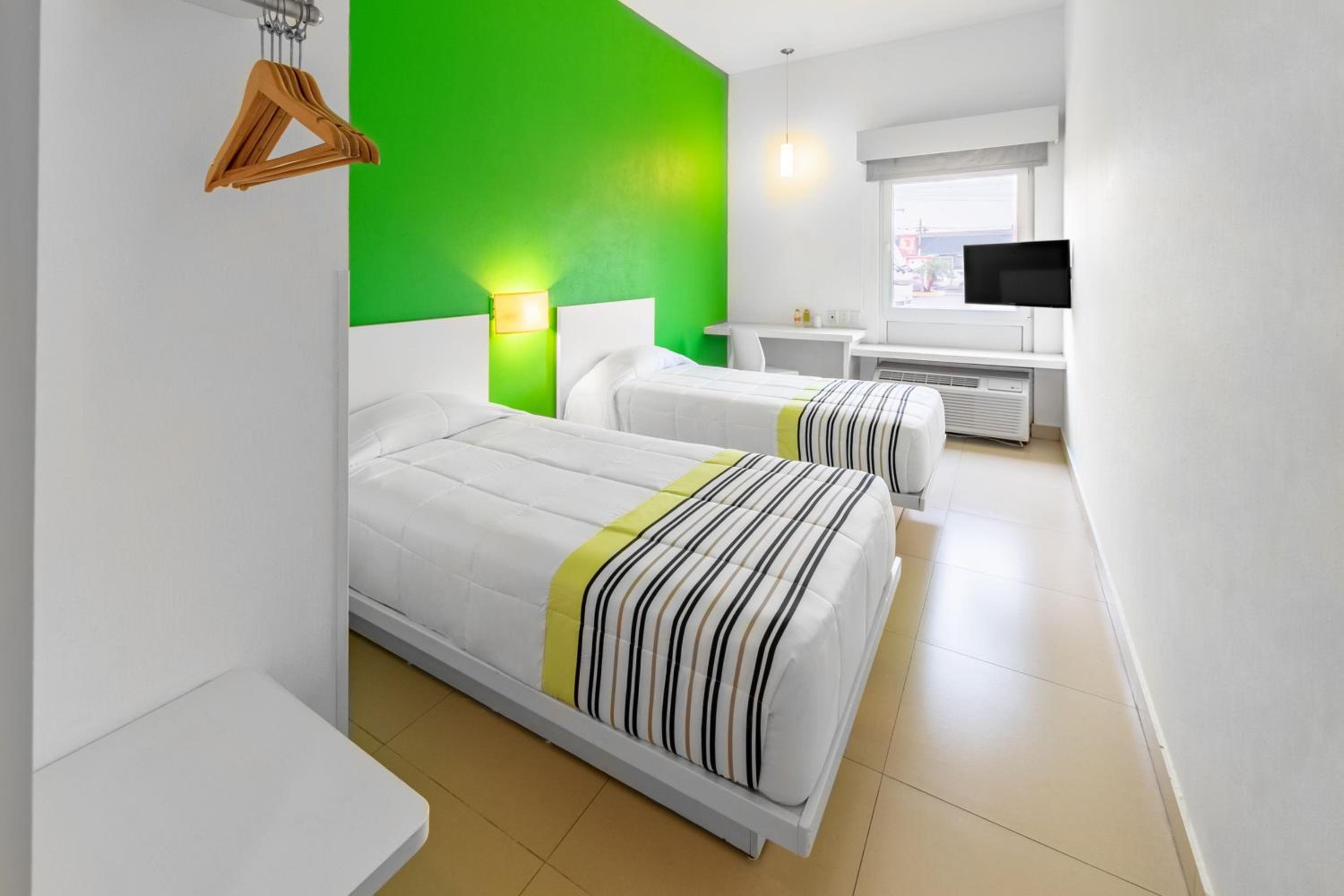 Twin Room photo 1