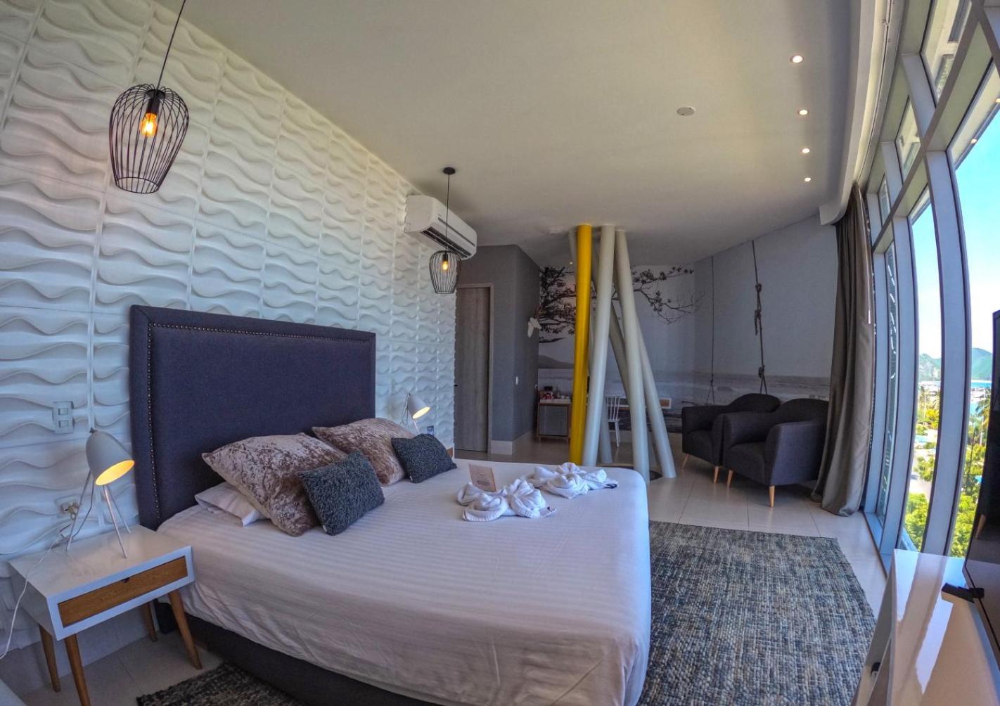 Suite with Sea View