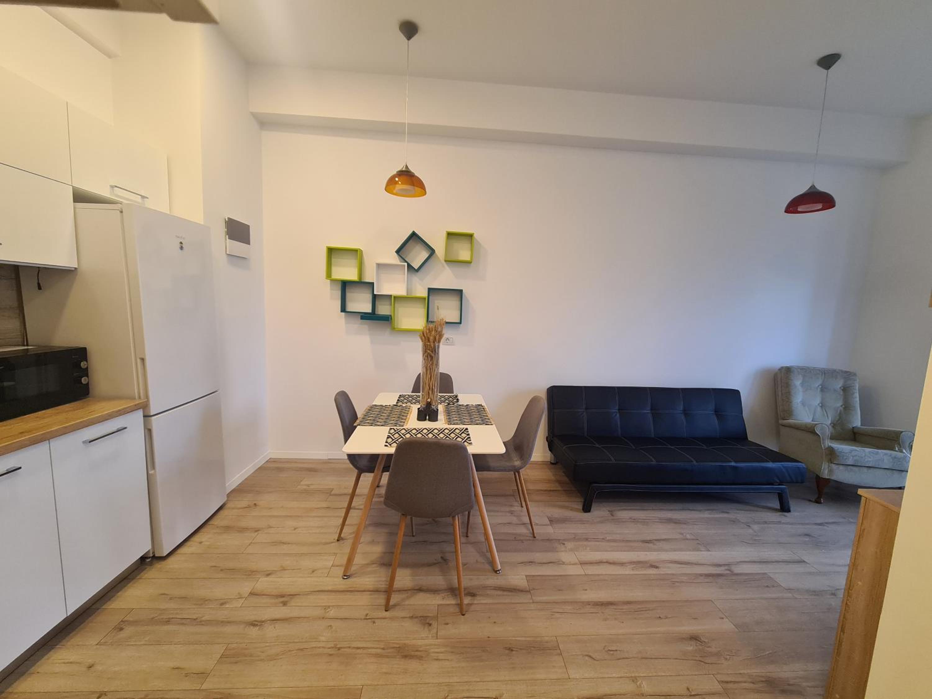 One-Bedroom Apartment photo 2