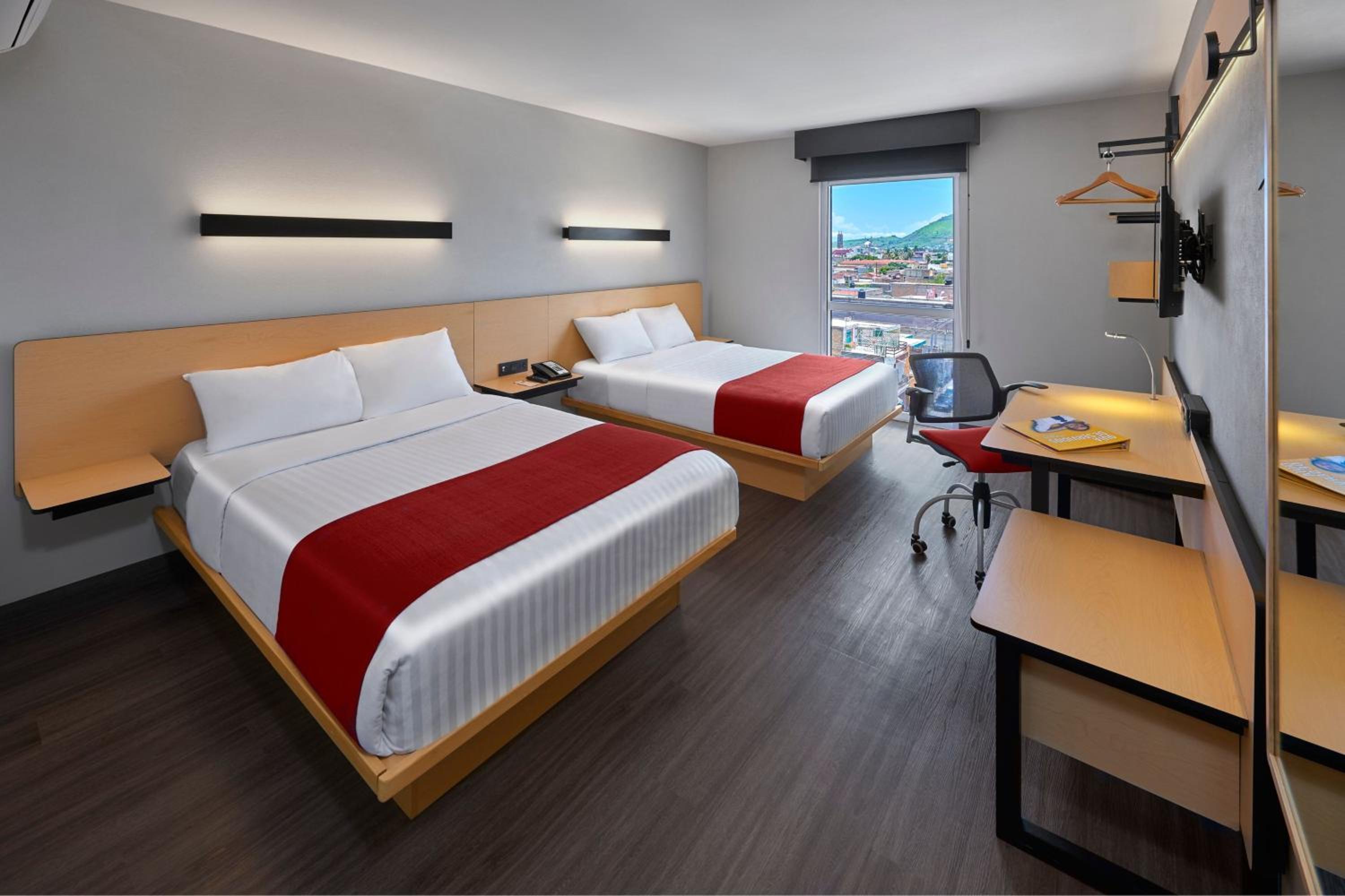 Double Room with Two Double Beds photo 2