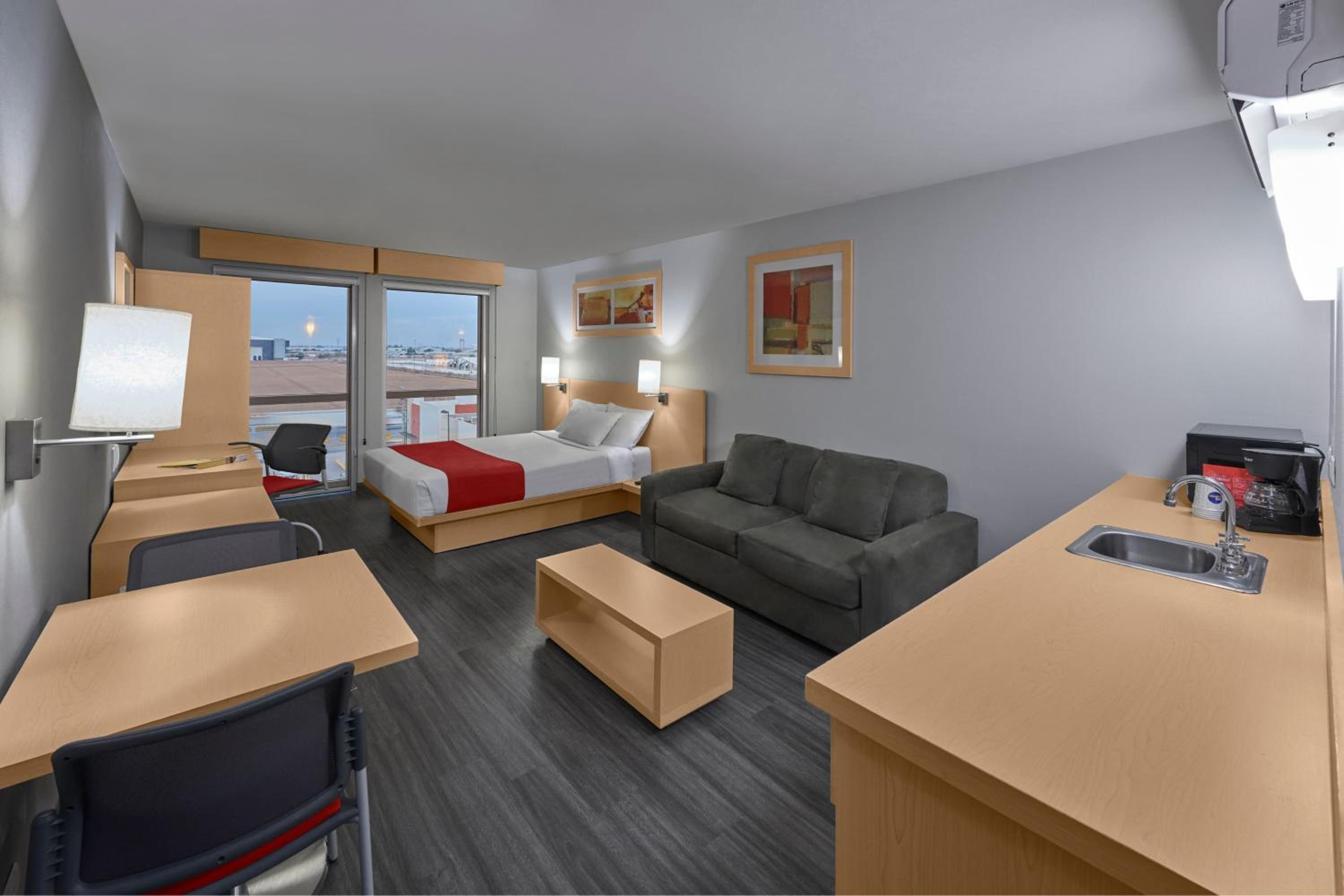 One-Bedroom Queen Suite with Sofa Bed - Photo 5
