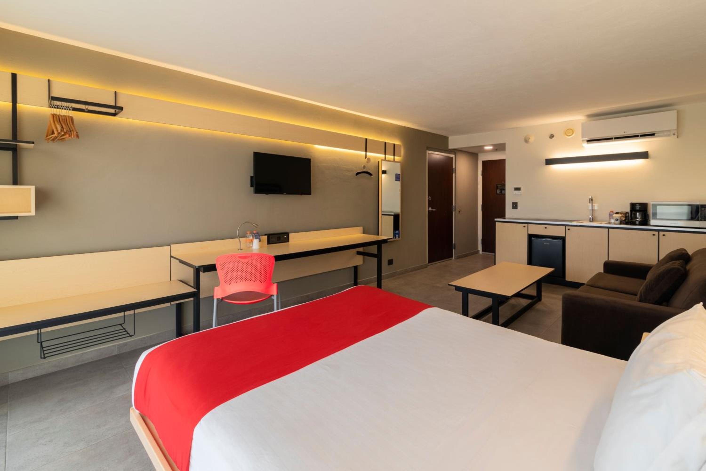 Superior Queen Room with Sofa Bed photo 2