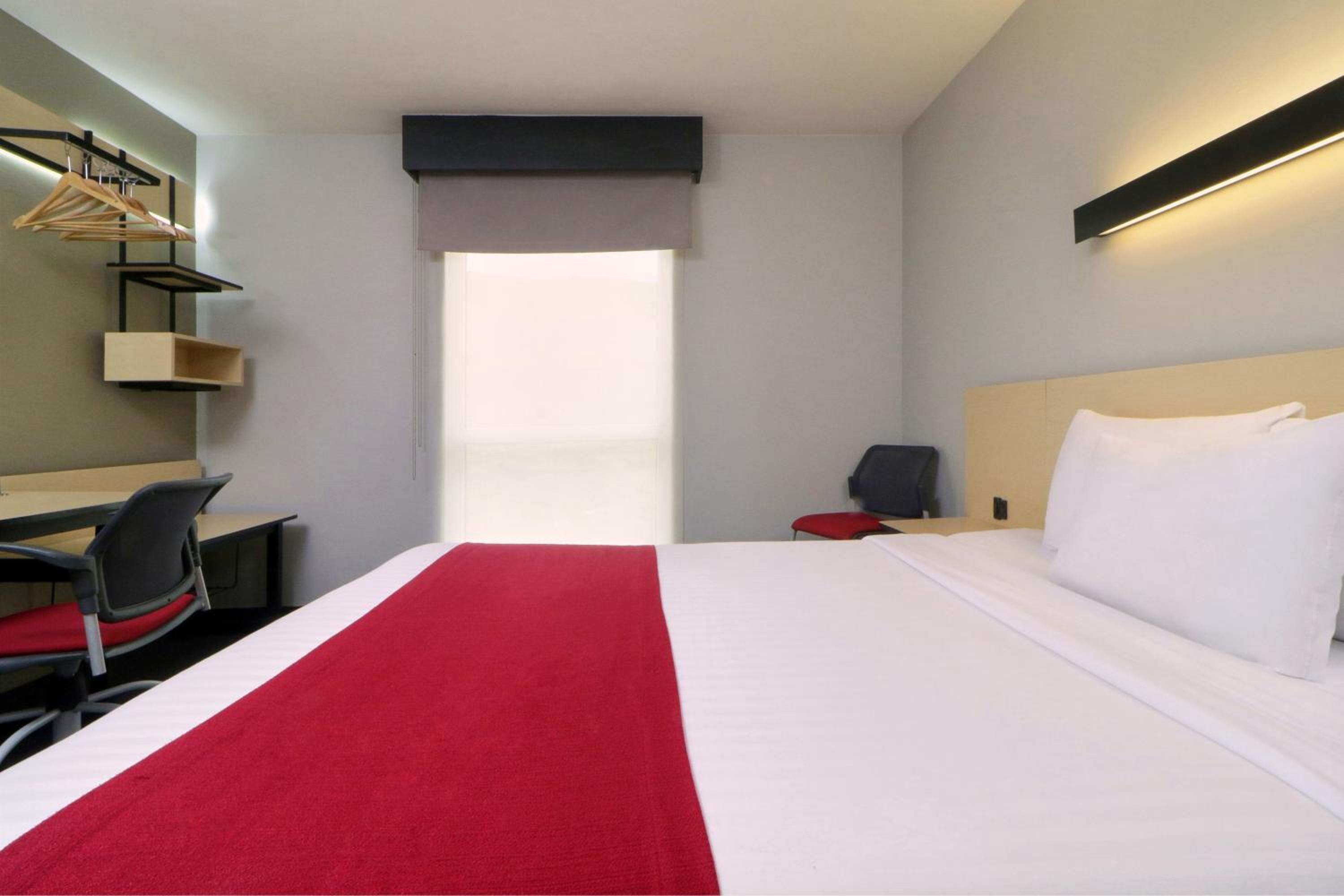 Superior Queen Room with Sofa Bed photo 1