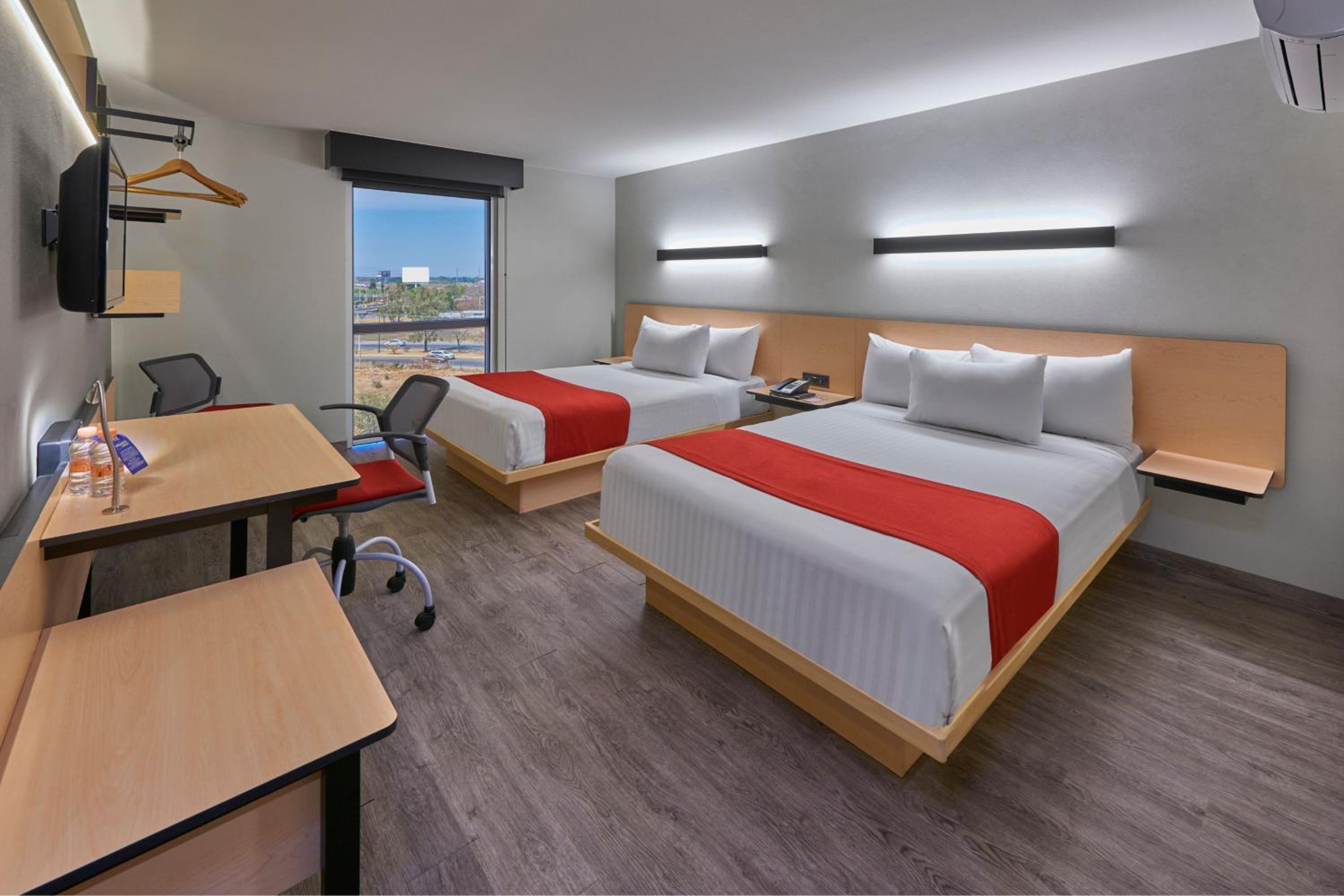 Double Room with Two Double Beds photo 3