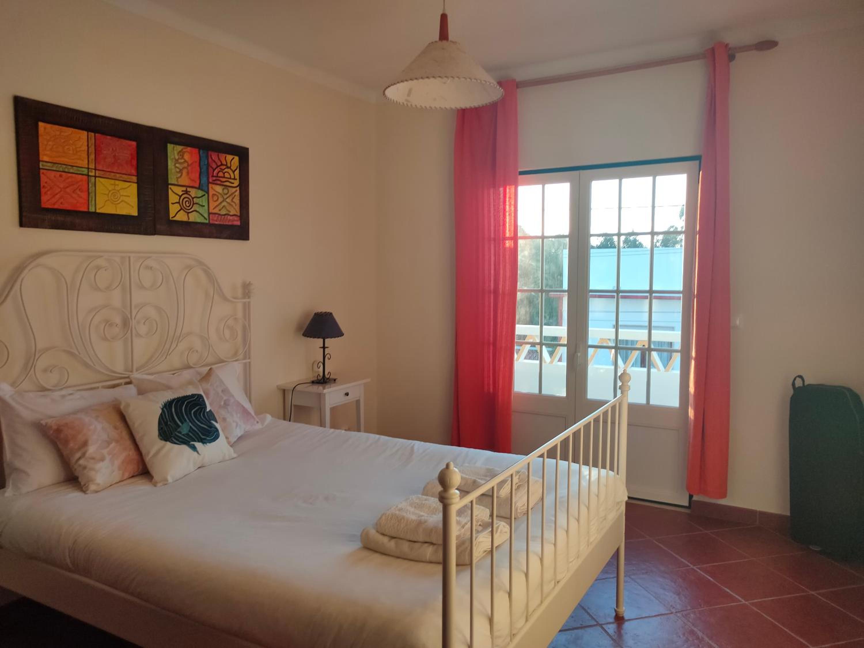Two-Bedroom House - Photo 27