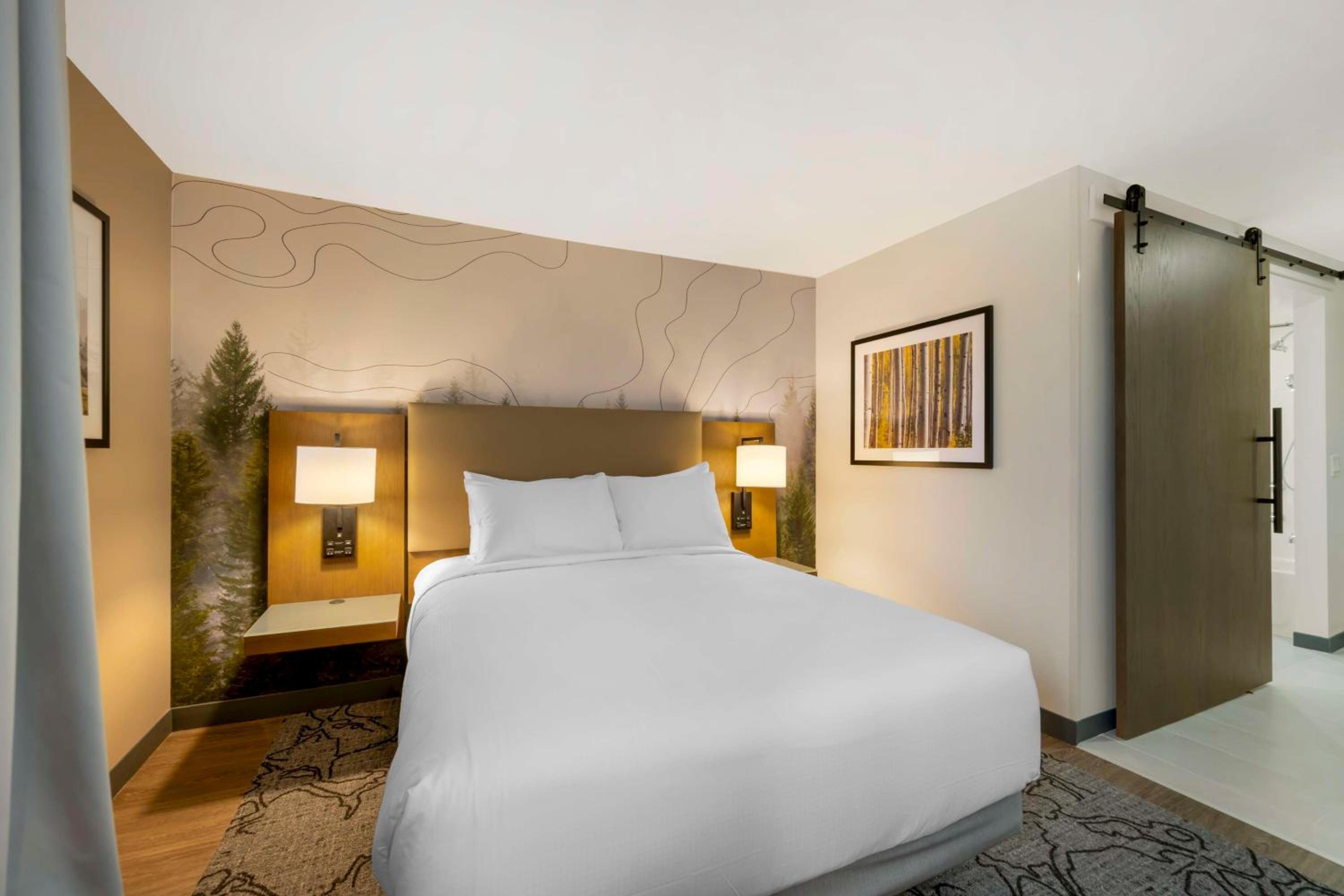 King Room at Aiden by Best Western Flagstaff in Flagstaff