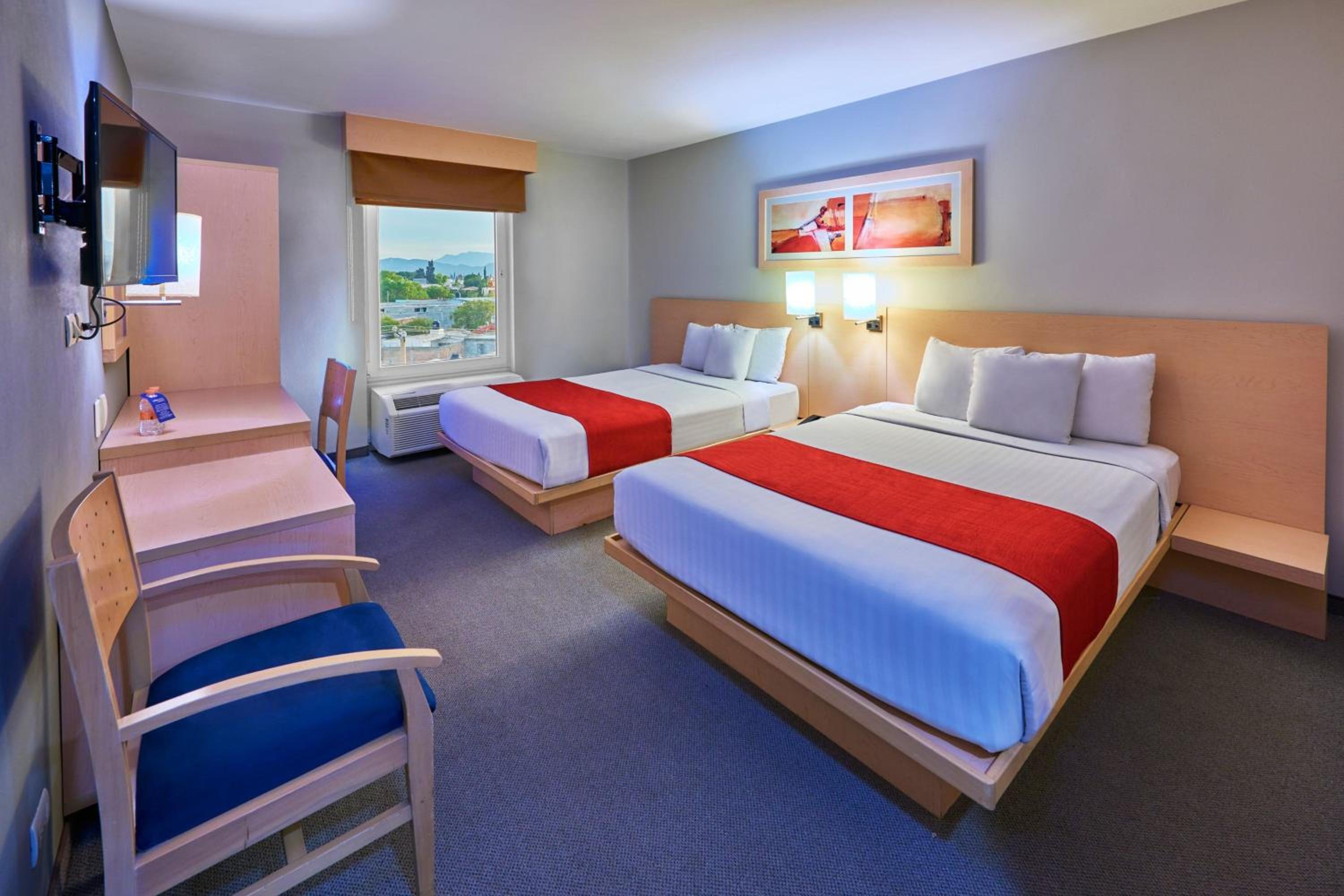 Double Room with Two Double Beds - Photo 1