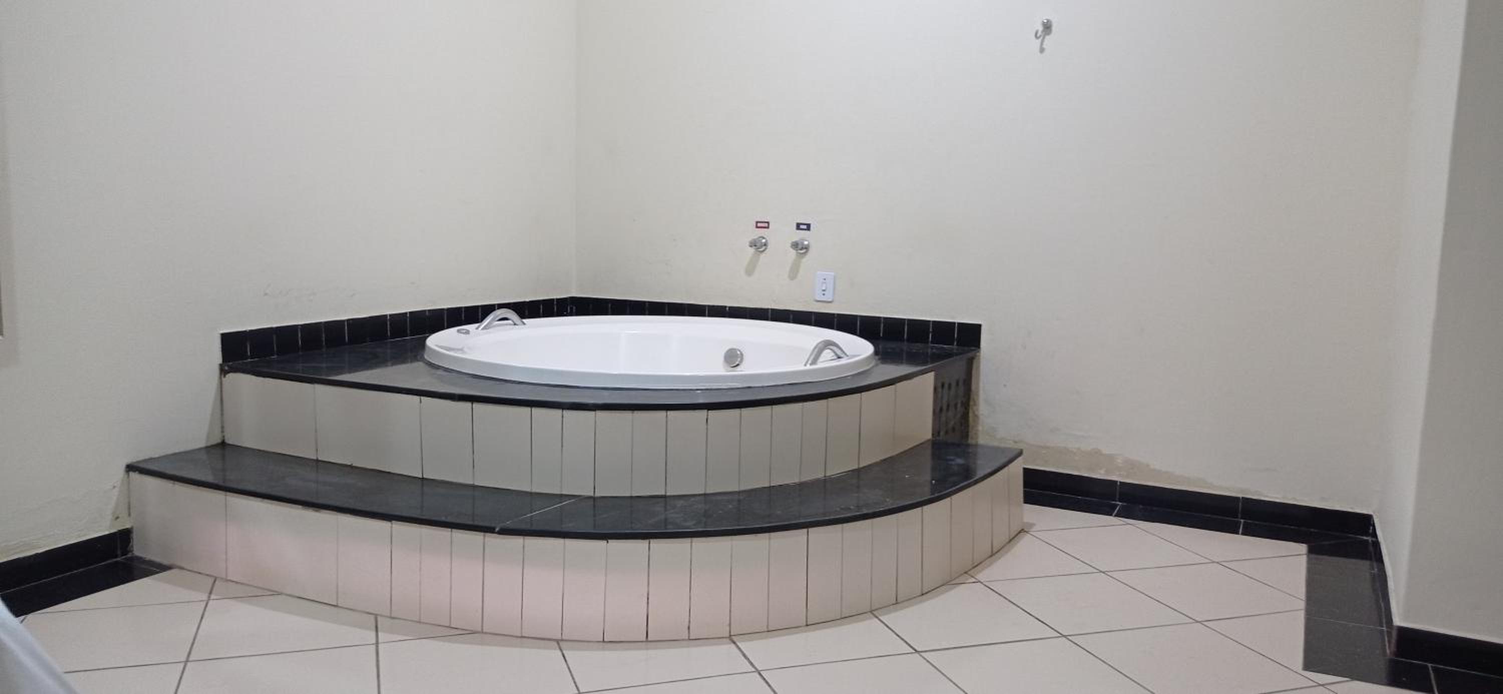Deluxe Double Room with Spa Bath  photo 2