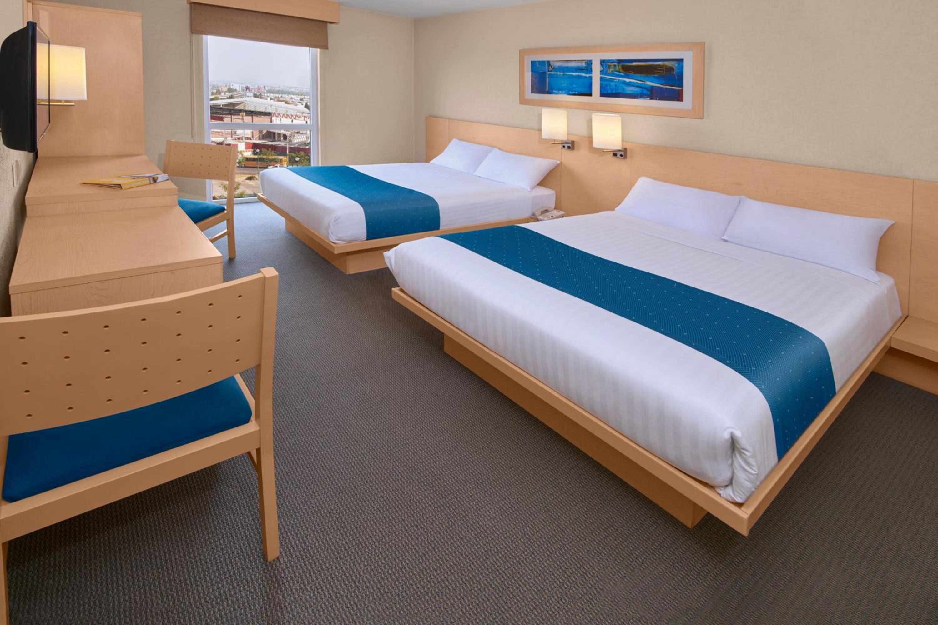 Double Room with Two Double Beds - Photo 1