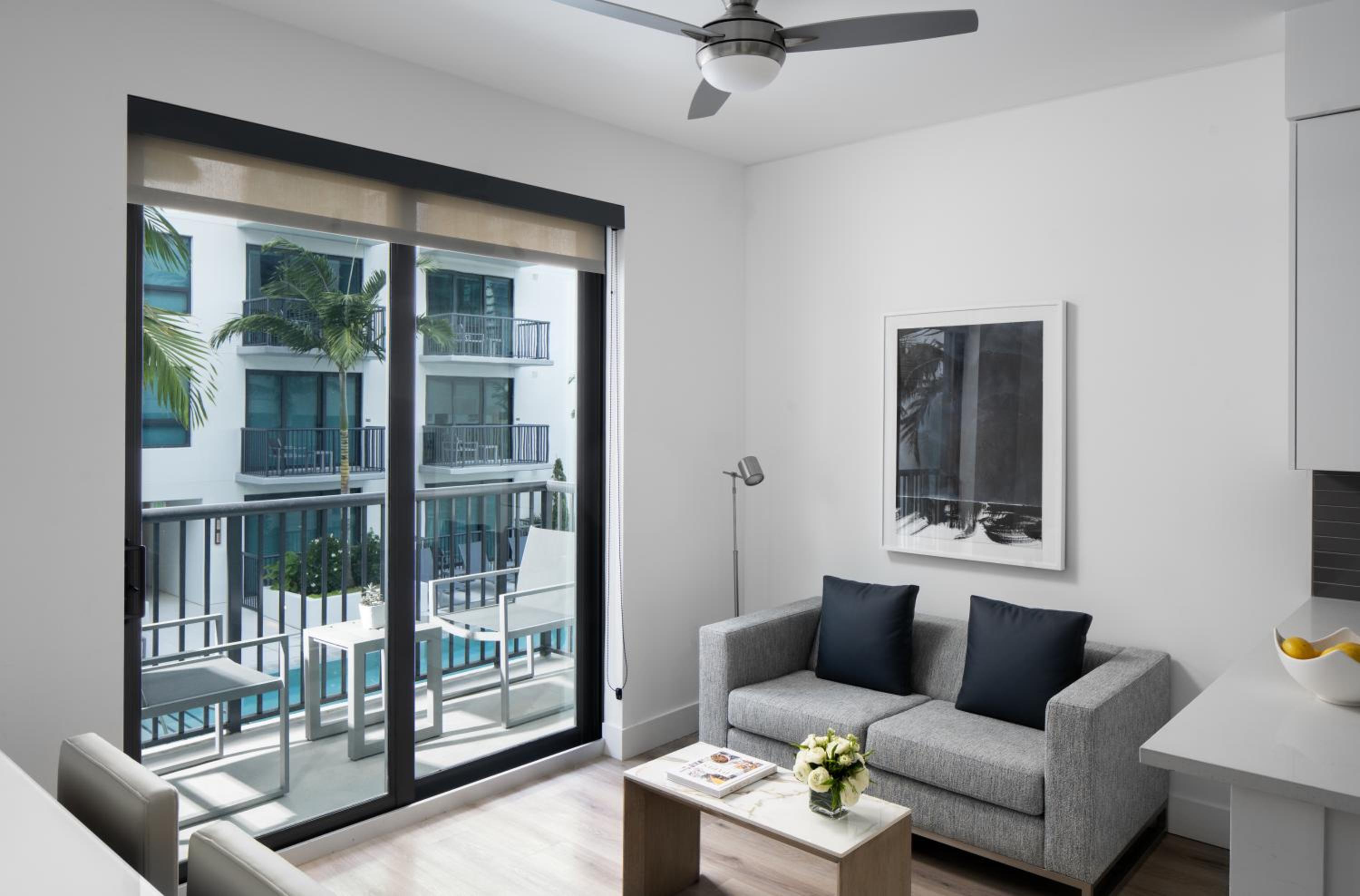 One-Bedroom Suite Accessible - Photo 3