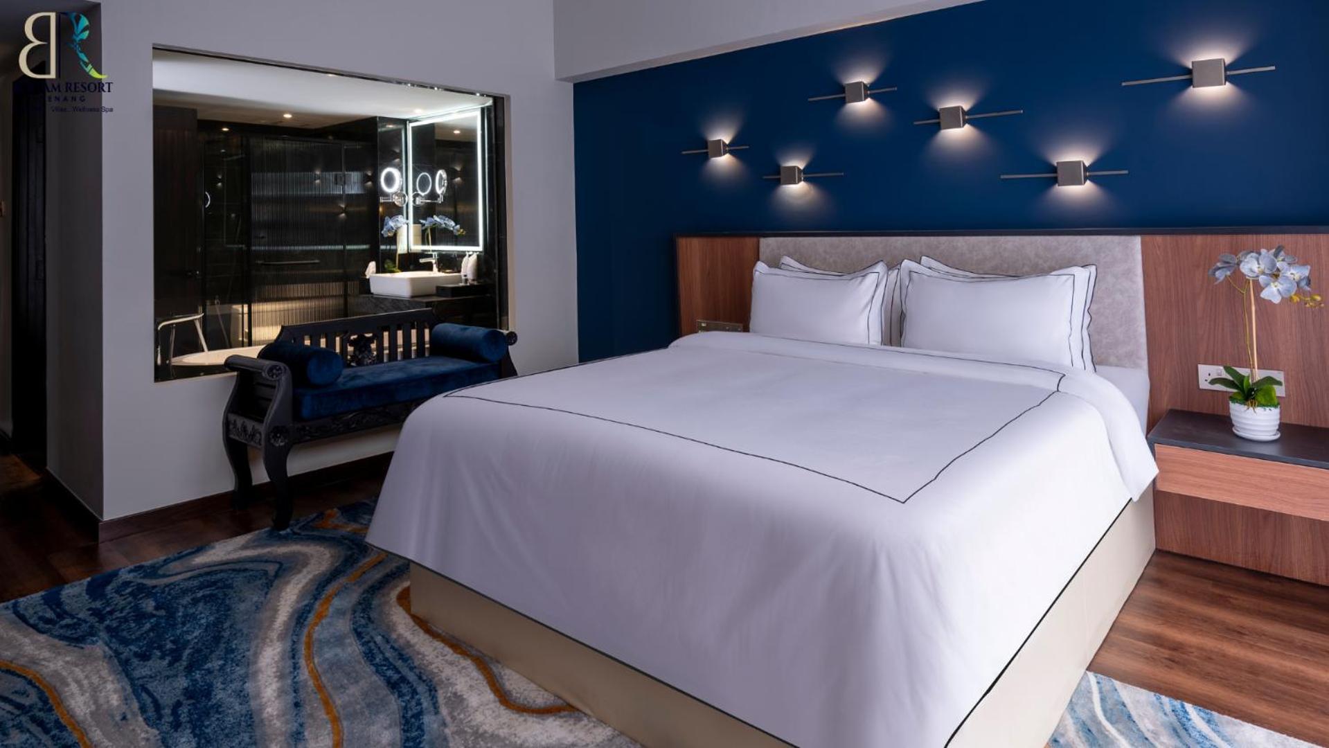 Deluxe King Room - Photo 2