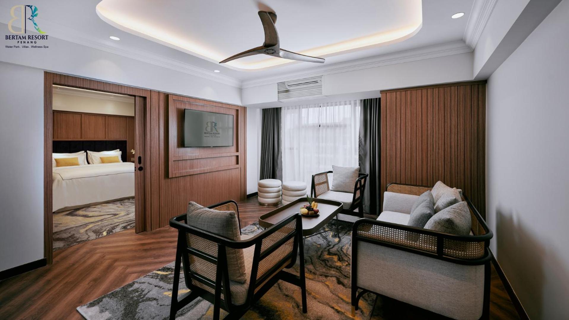 Executive Suite - Photo 3