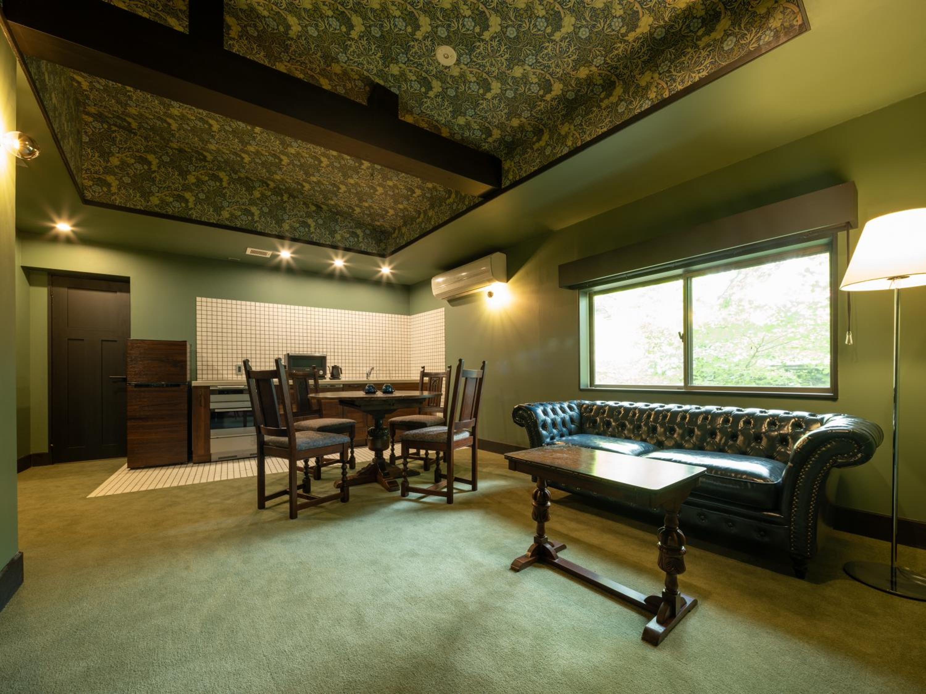 Kitchen Suite Room - Photo 1
