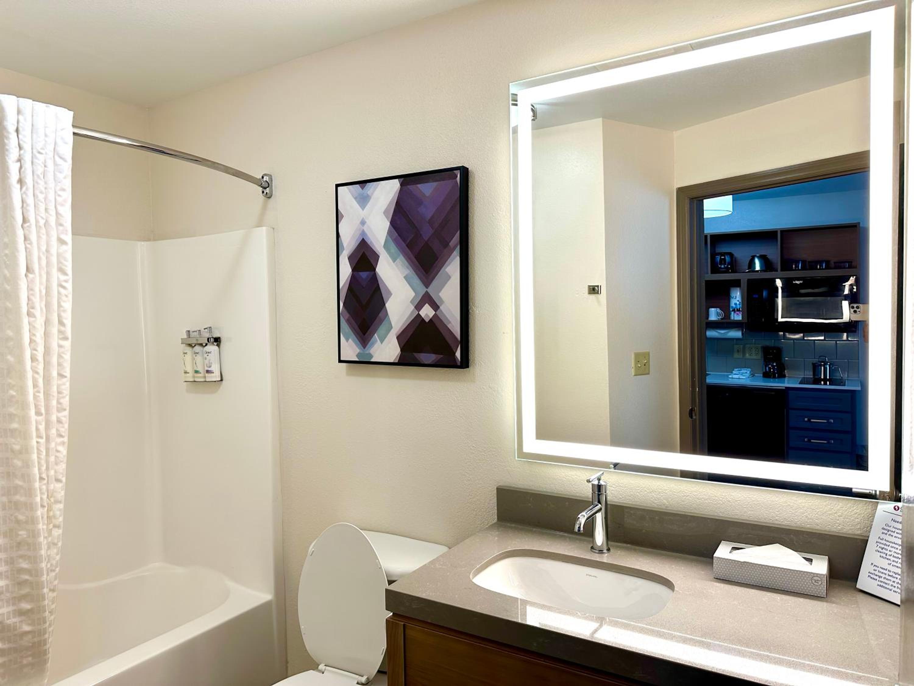 Studio Suite - Photo 6