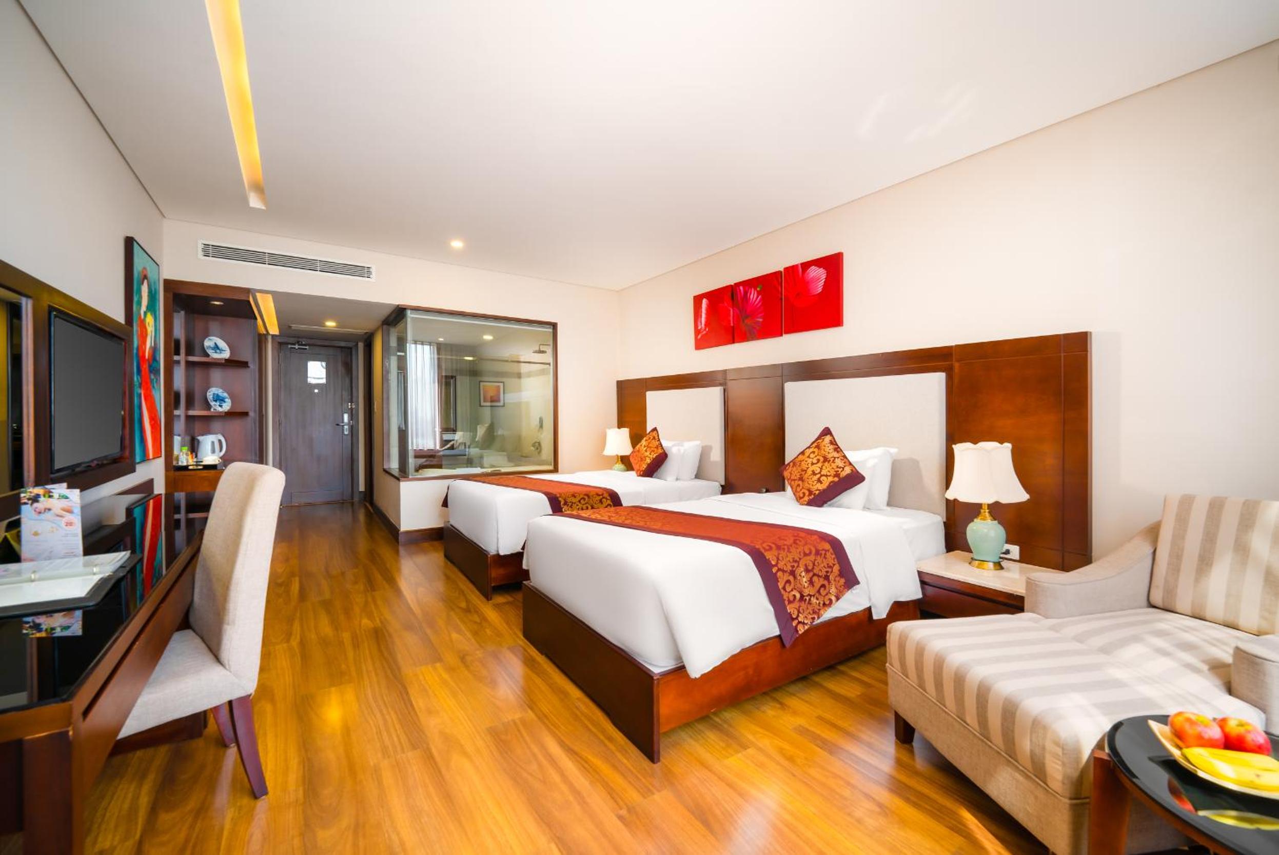 Premier Deluxe Twin Room photo 3