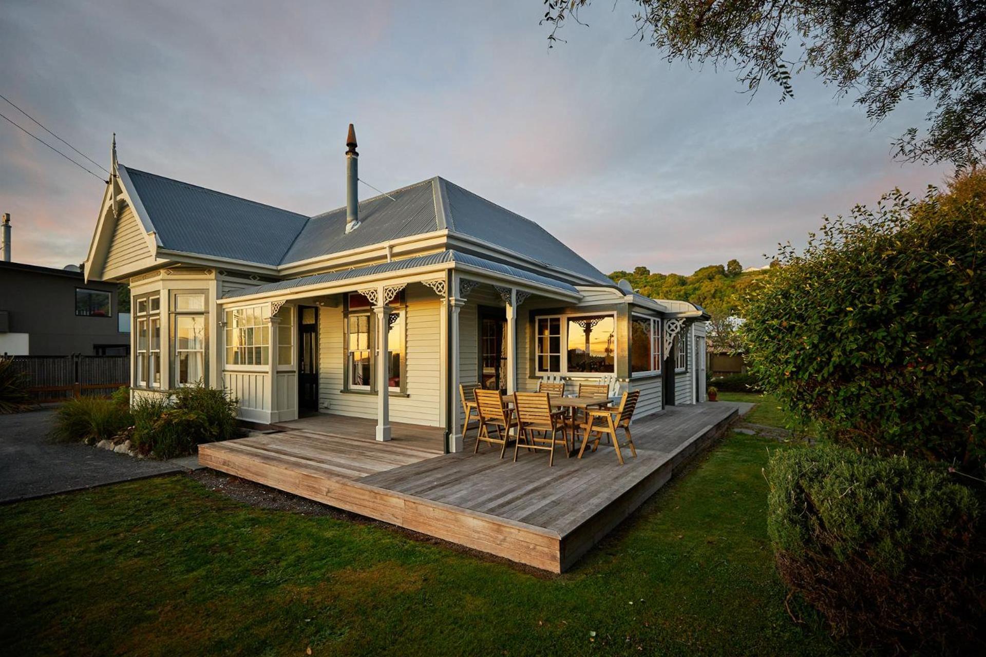 Two-Bedroom House photo 2