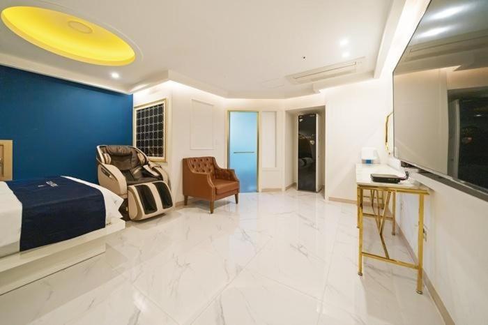 Villa With Private Pool photo 3
